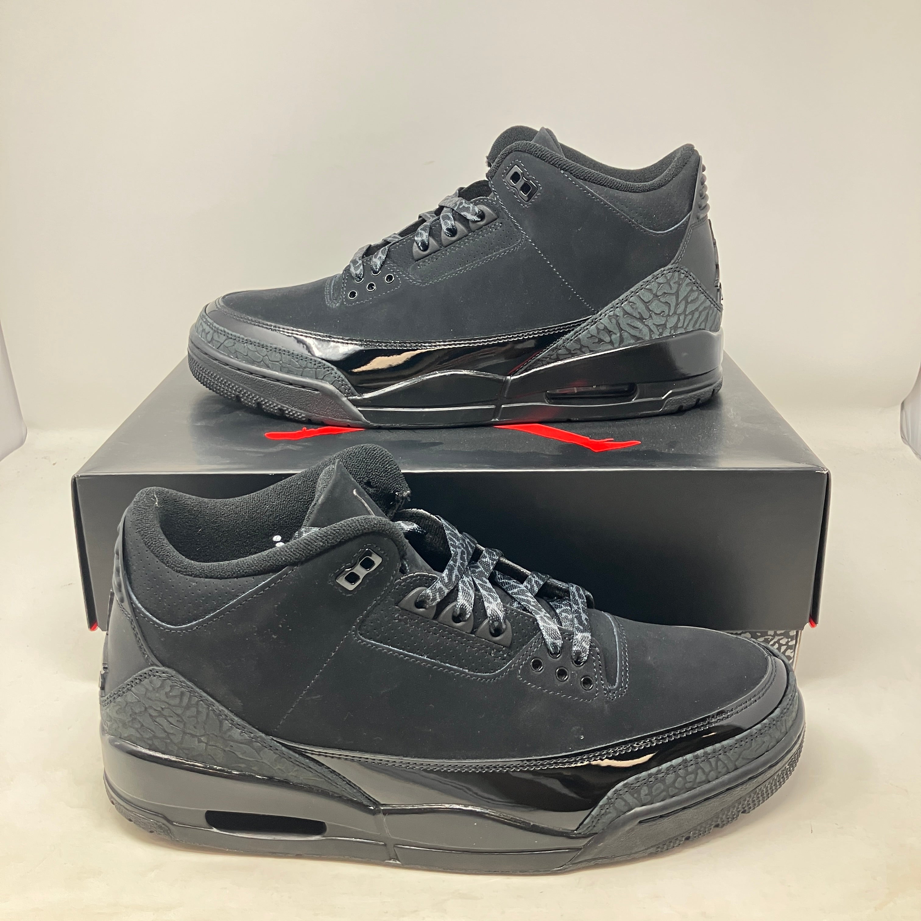 Jordan 3 Retro Black Cat (2025)