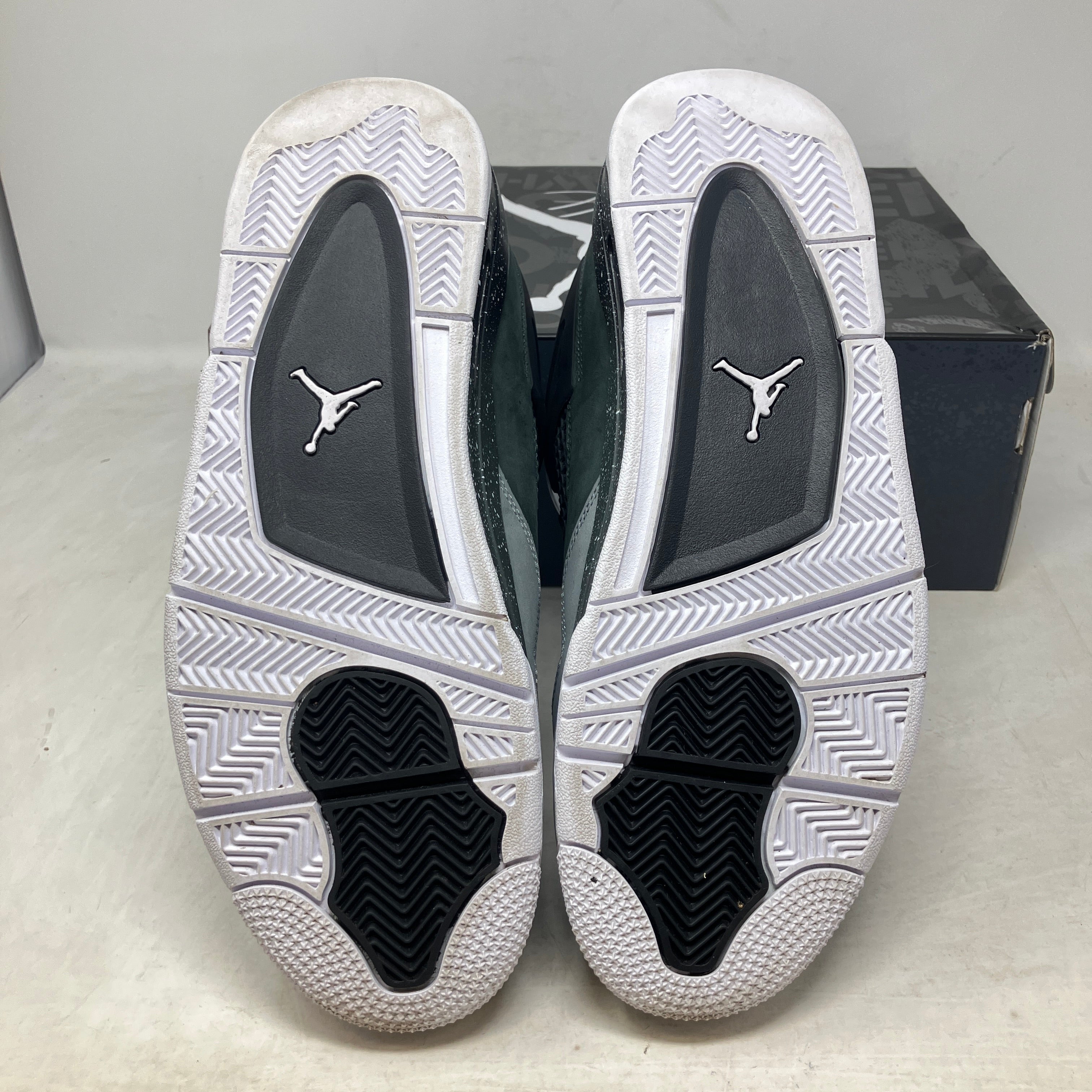 Jordan 4 Retro Fear (2024)