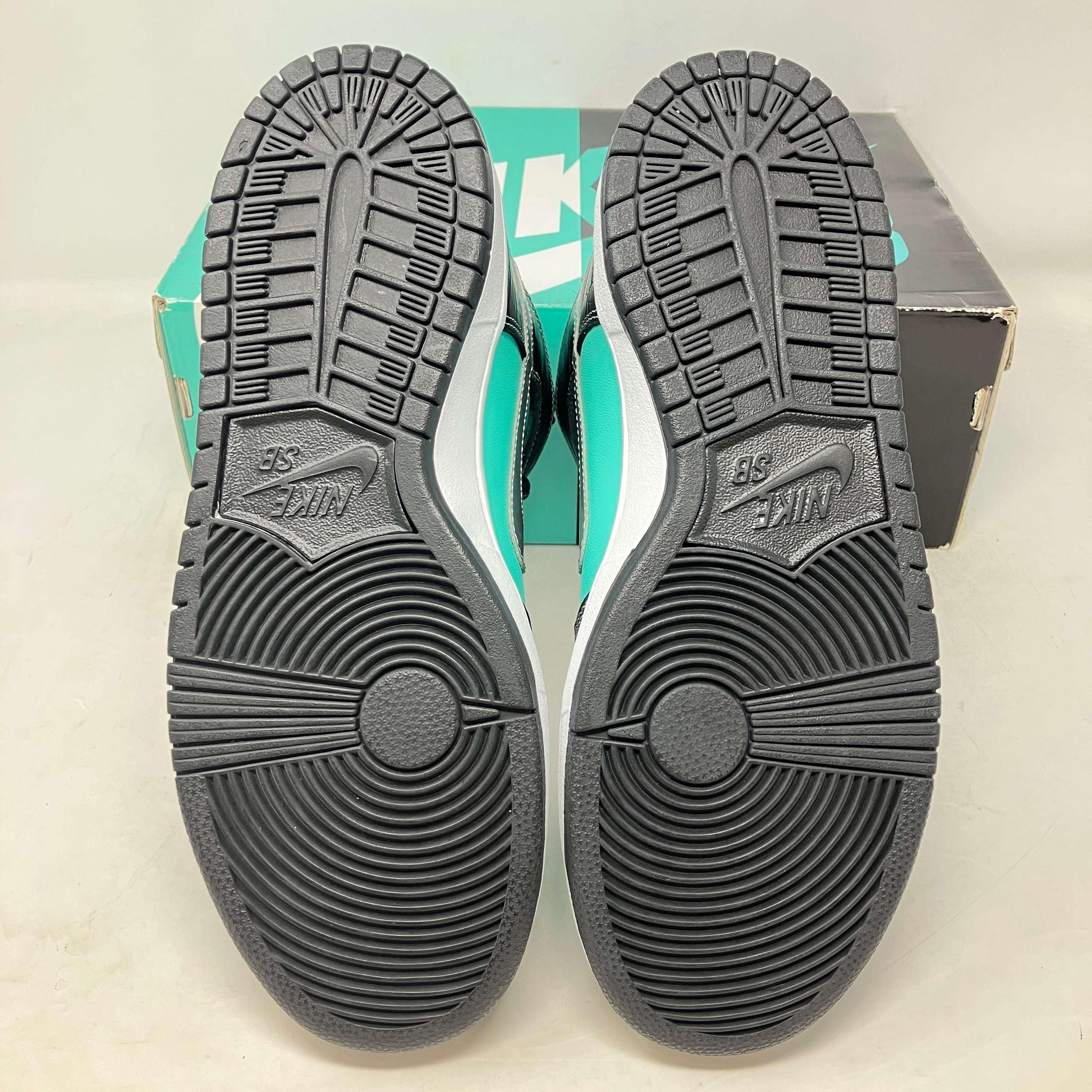 Nike SB Dunk High Diamond Supply Co.