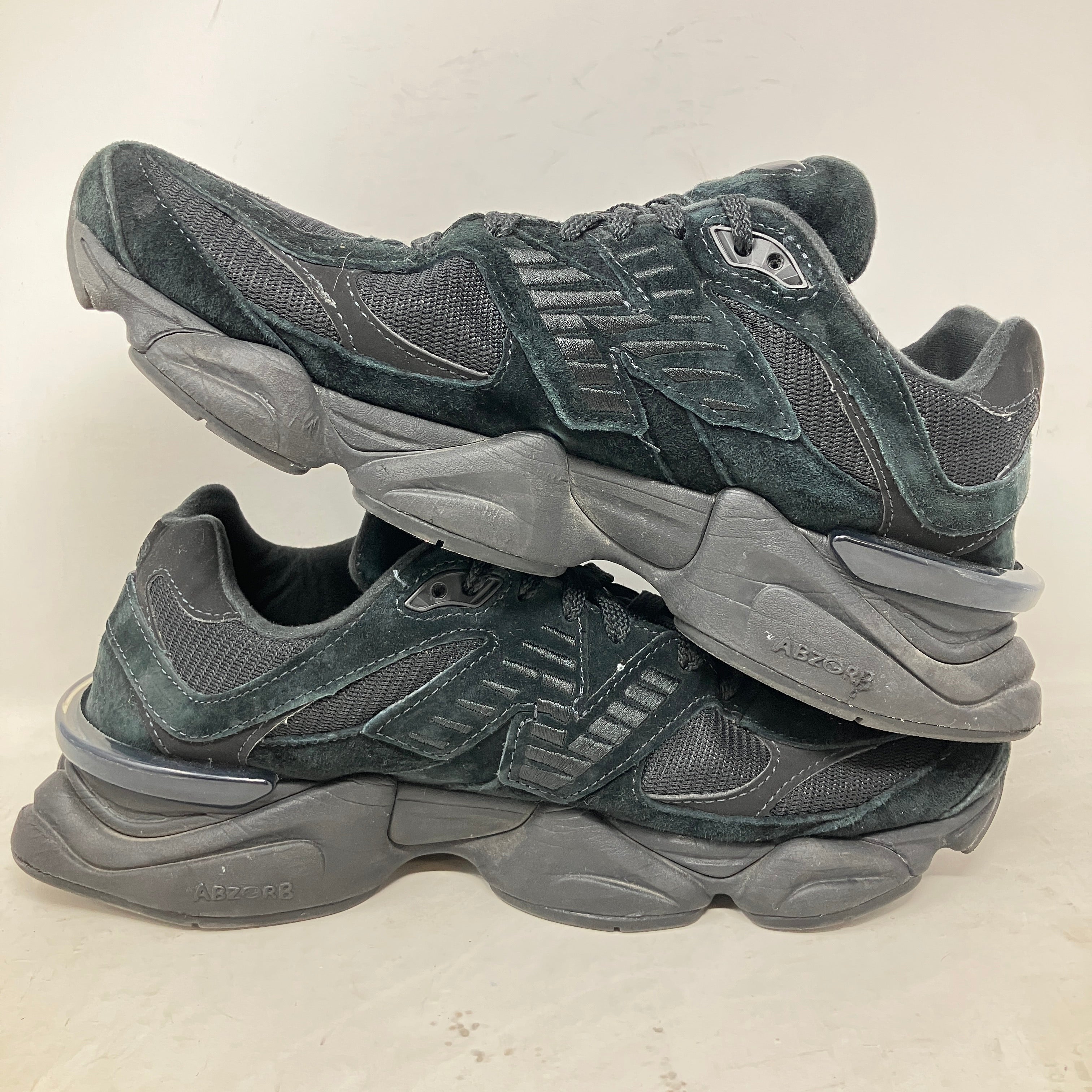 New Balance 9060 Triple Black