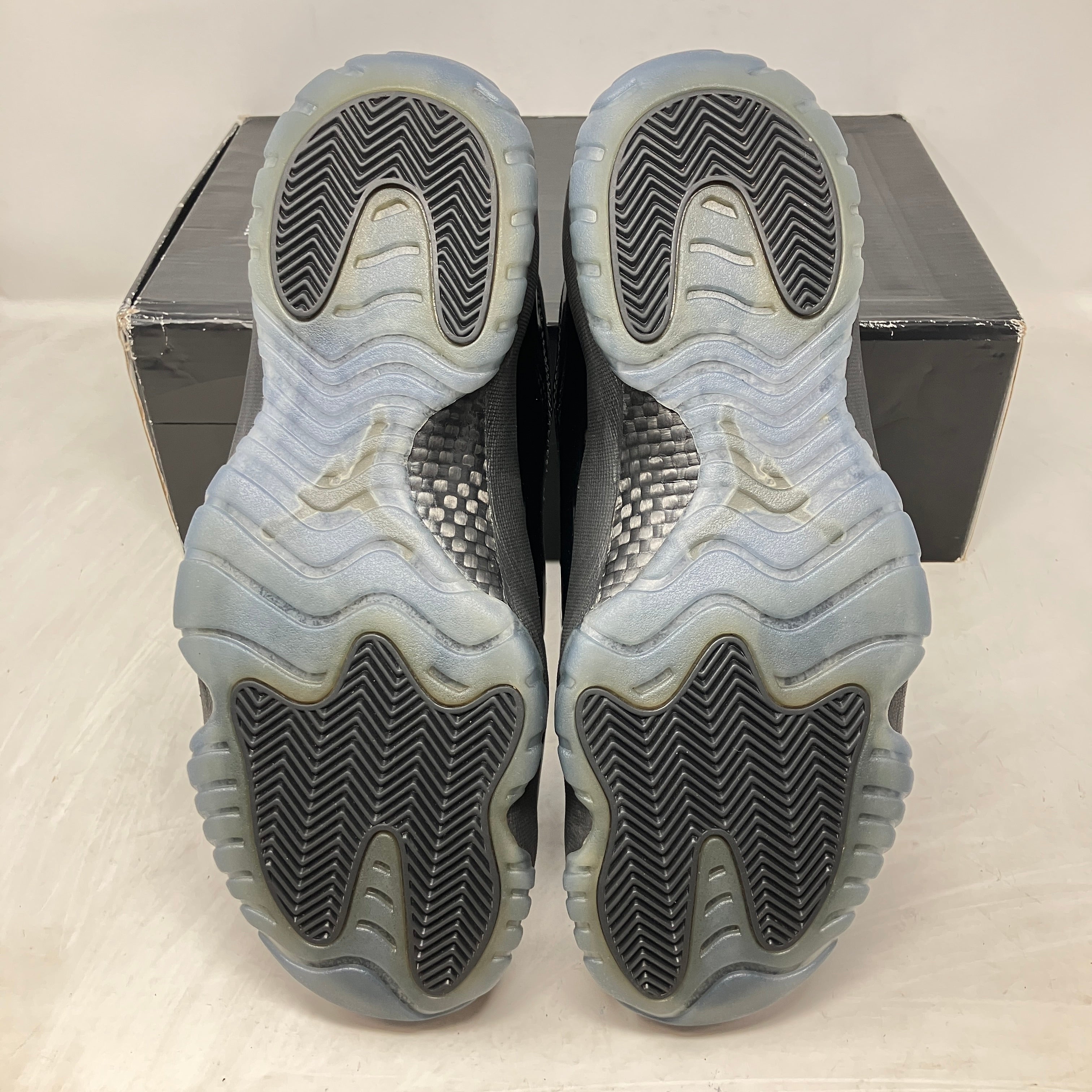 Jordan 11 Retro Cap and Gown