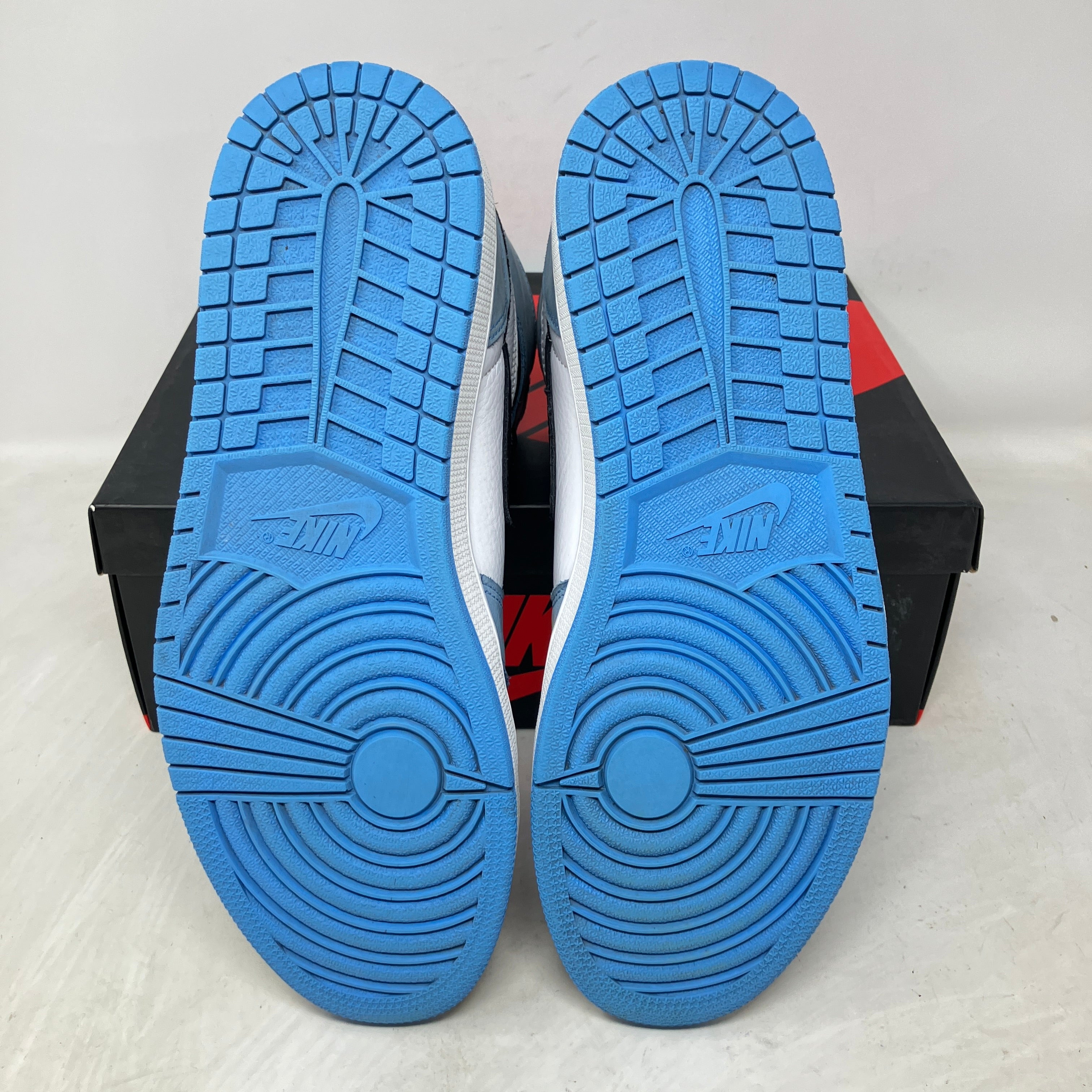 Jordan 1 Retro High OG University Blue