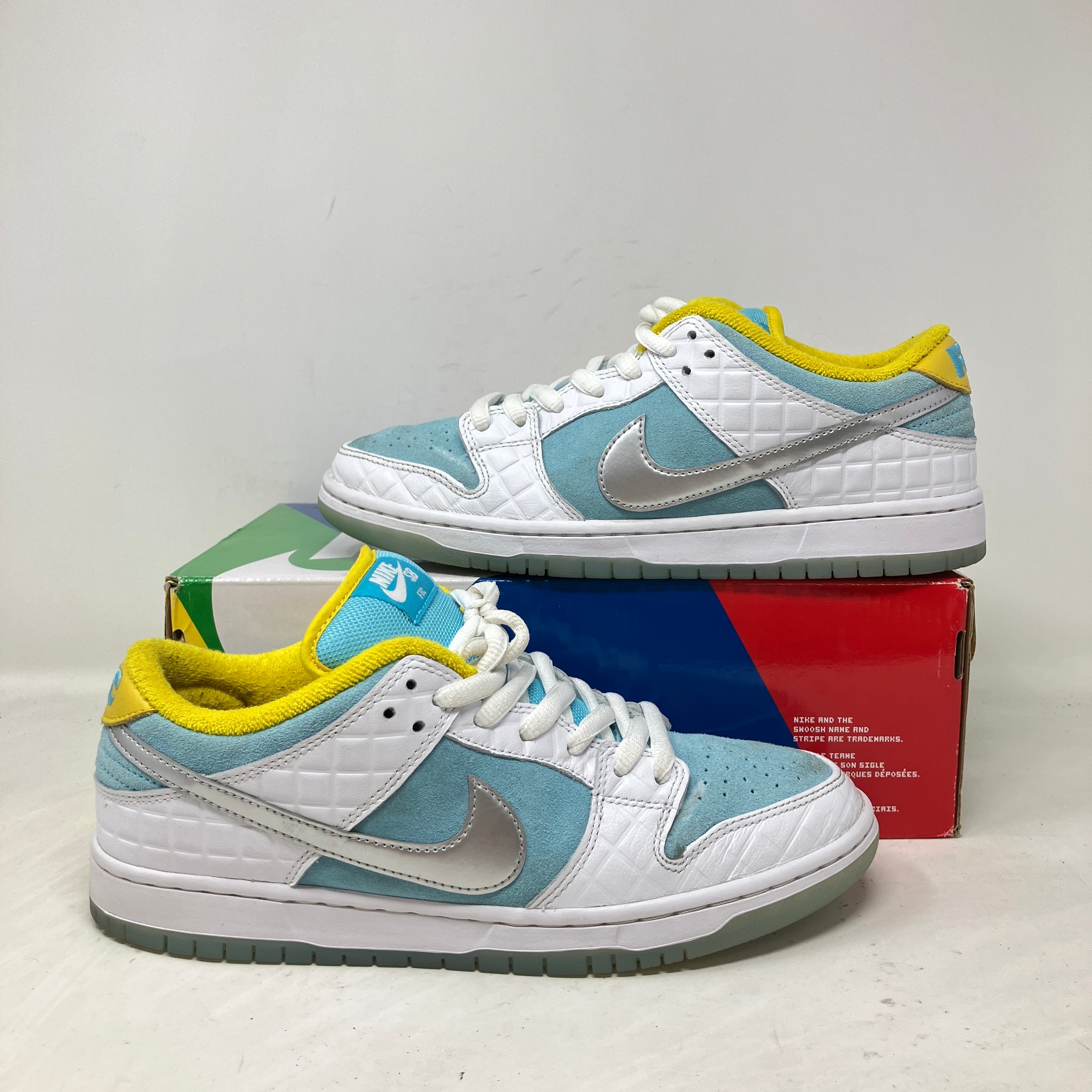 Nike SB Dunk Low FTC Lagoon Pulse