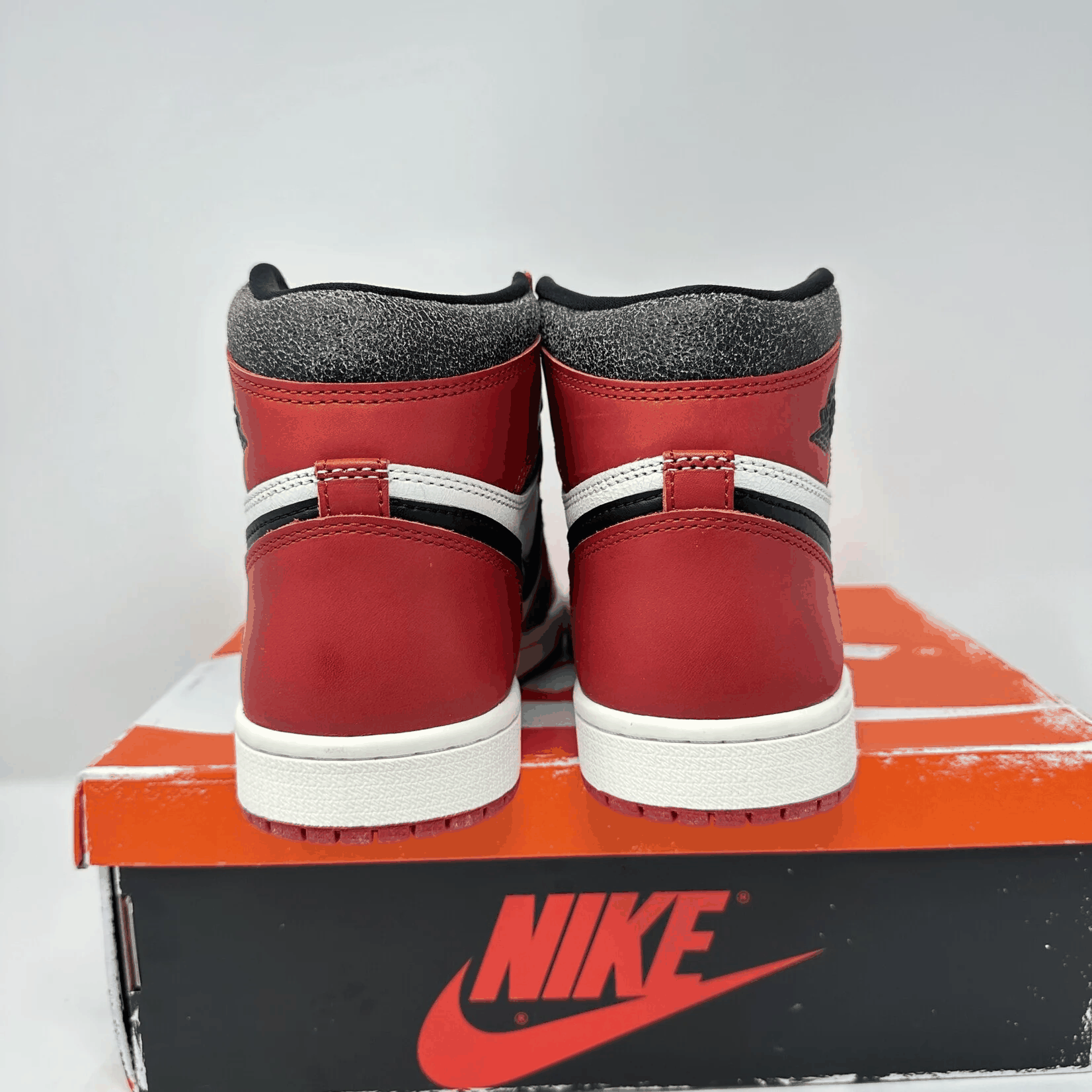 Jordan 1 Retro High OG Chicago Lost and Found