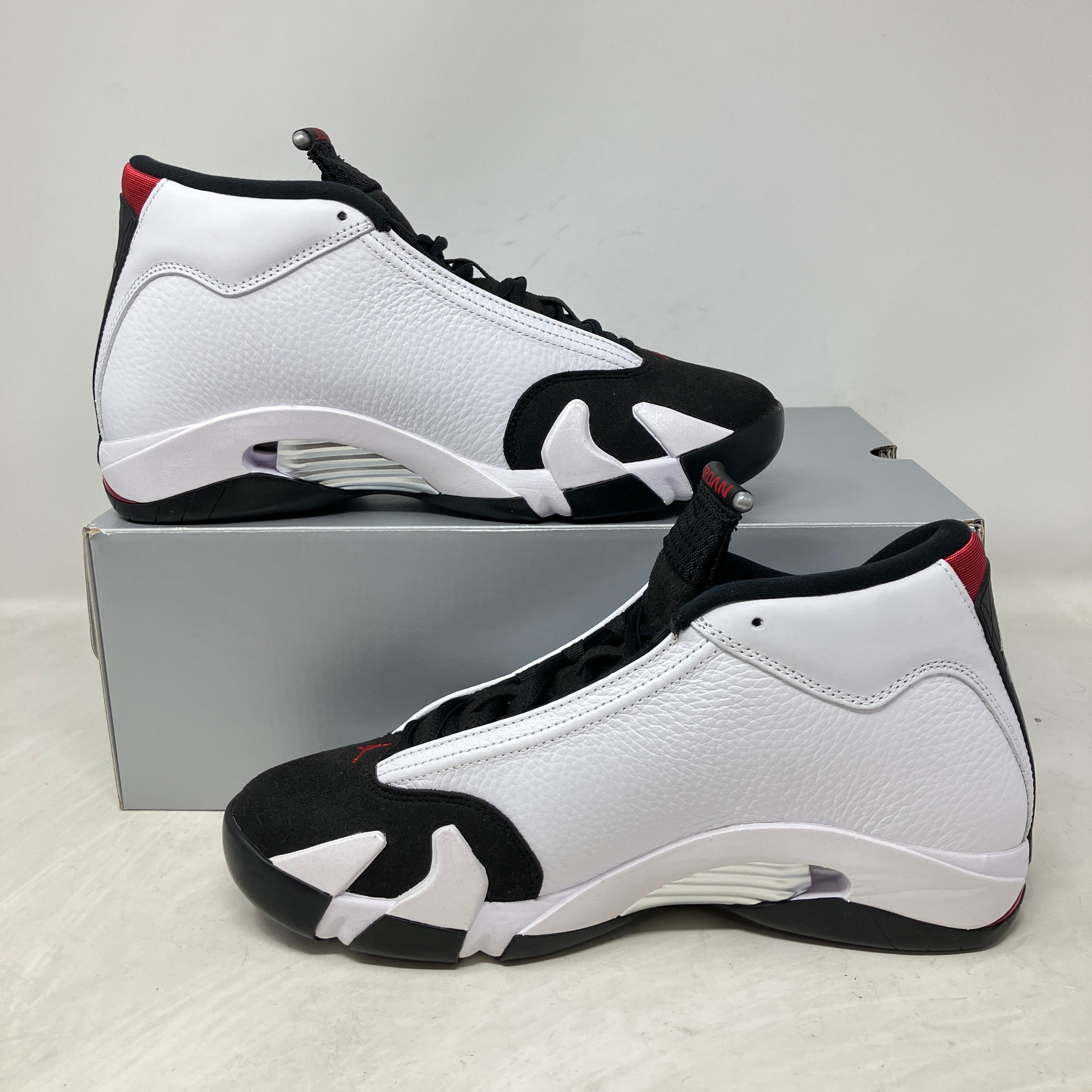 Jordan 14 Retro Black Toe (2024)