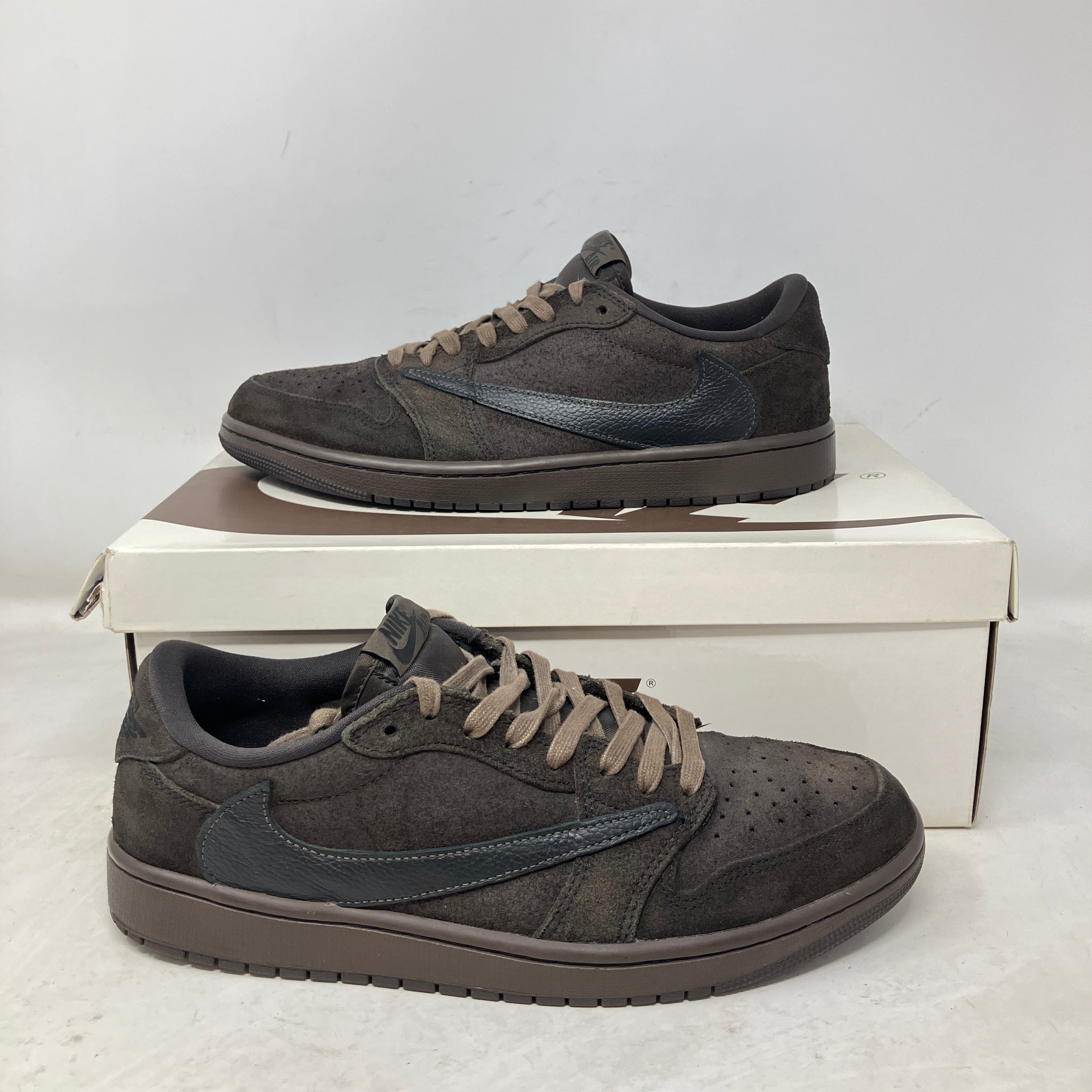 Jordan 1 Retro Low OG SP Travis Scott Velvet Brown