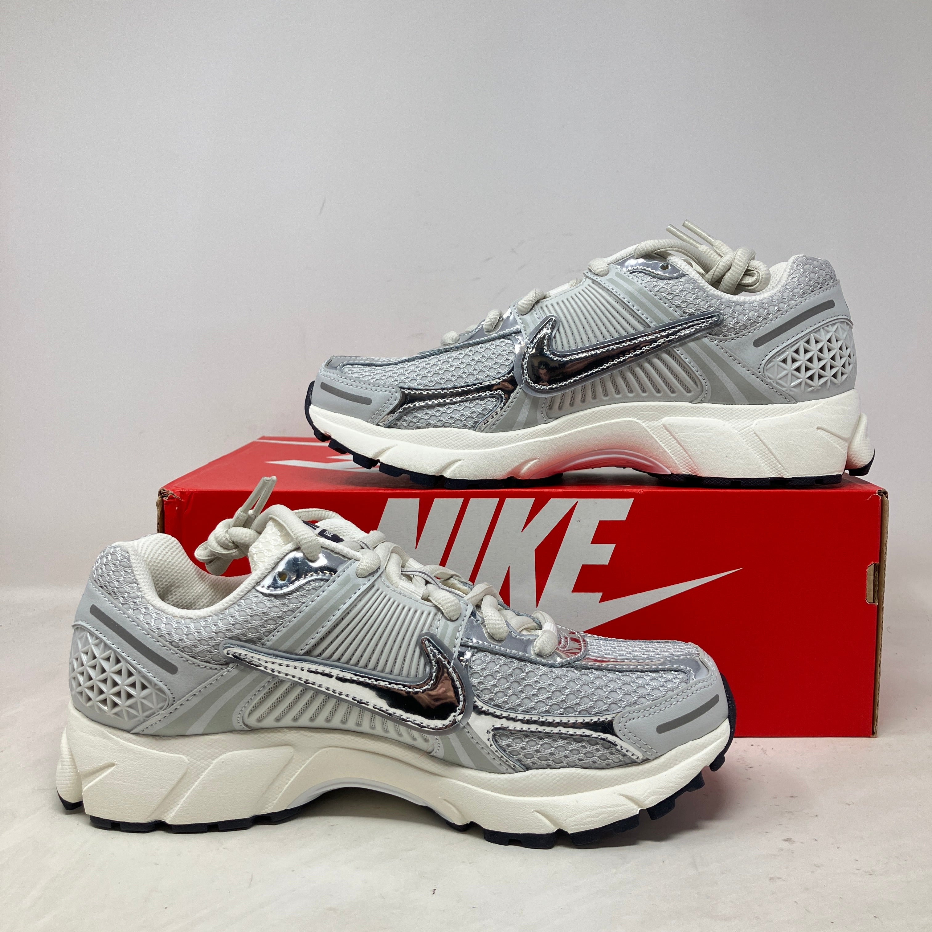 Nike Zoom Vomero 5 Photon Dust Metallic Silver (Women's)