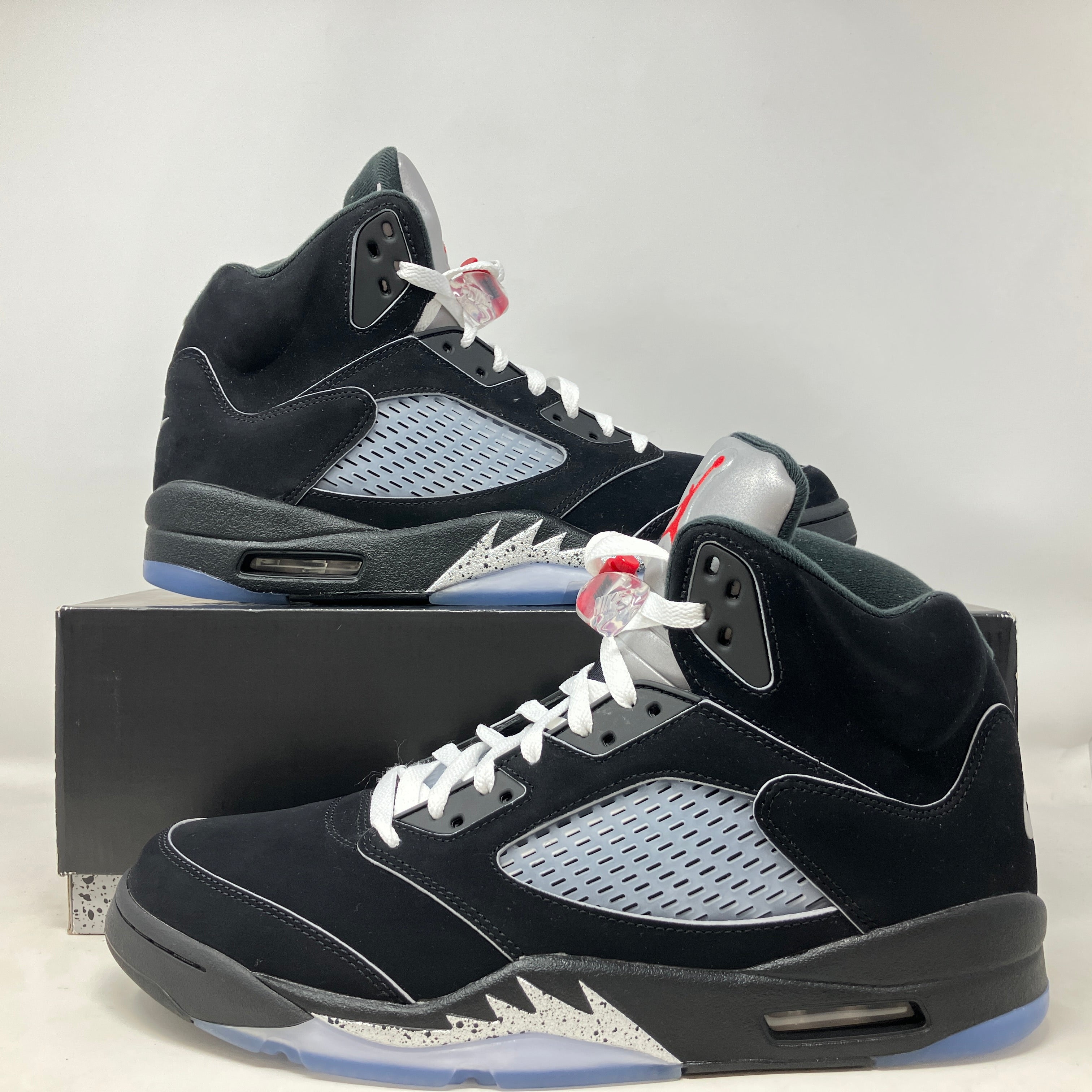 Jordan 5 Retro OG Black Metallic Reimagined