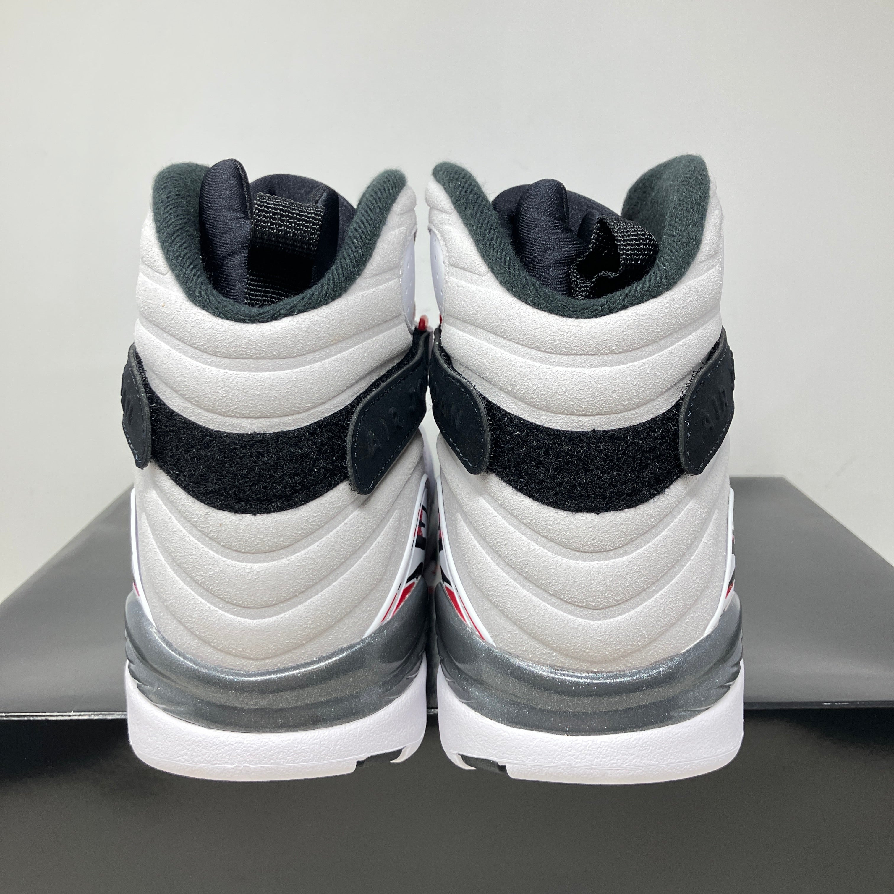 Jordan 8 Retro White True Red (2025)