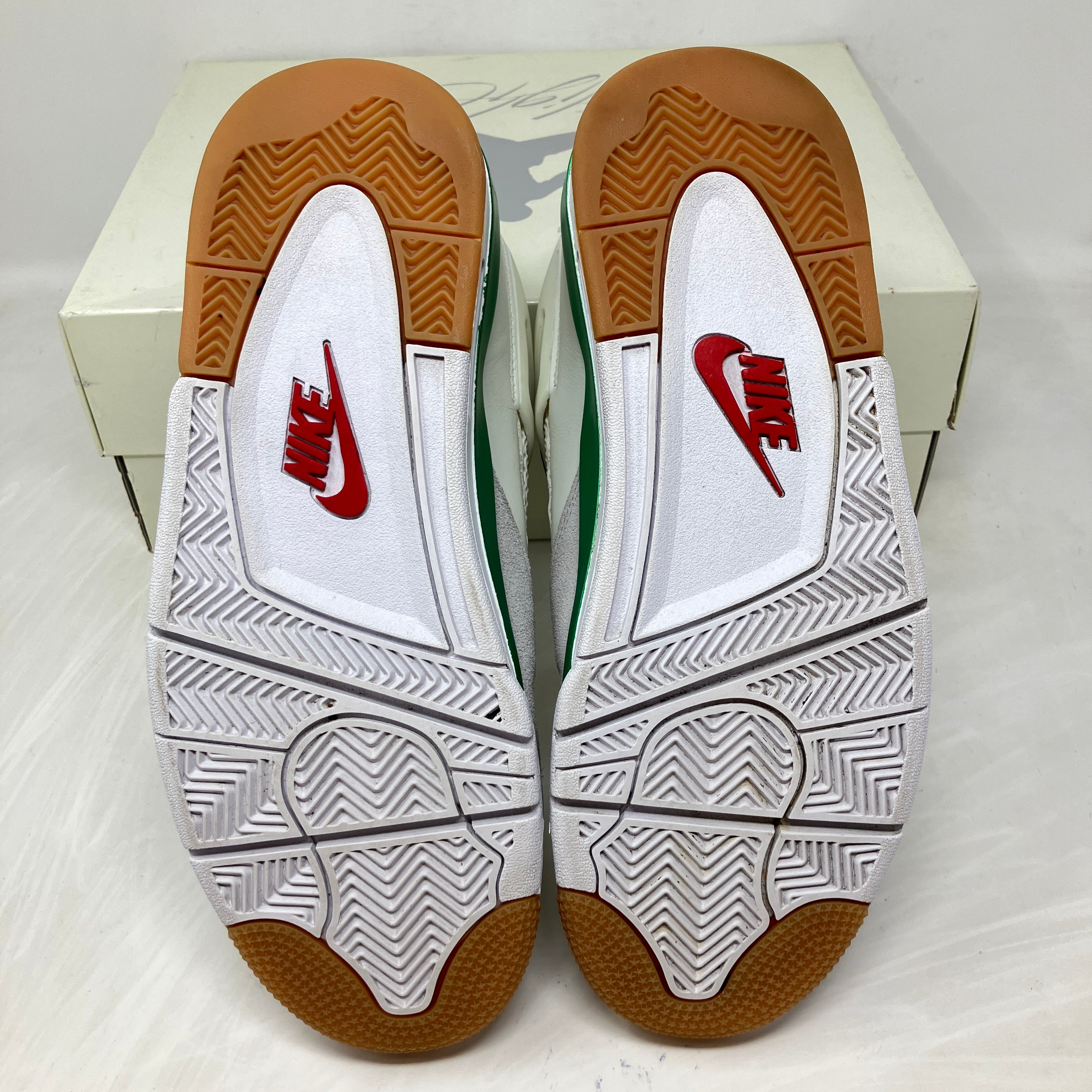 Jordan 4 Retro SB Pine Green