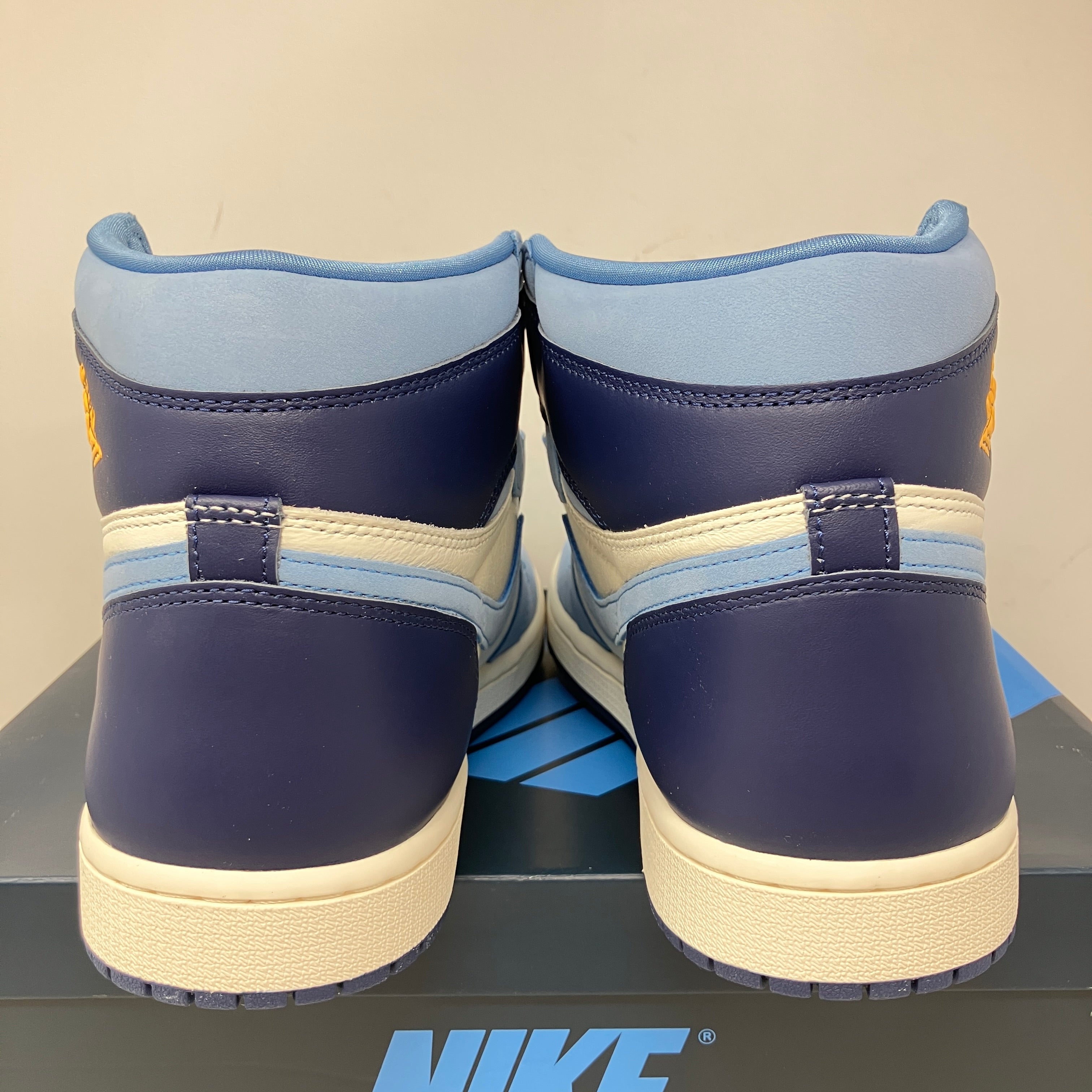 Jordan 1 High OG First in Flight (Women's)