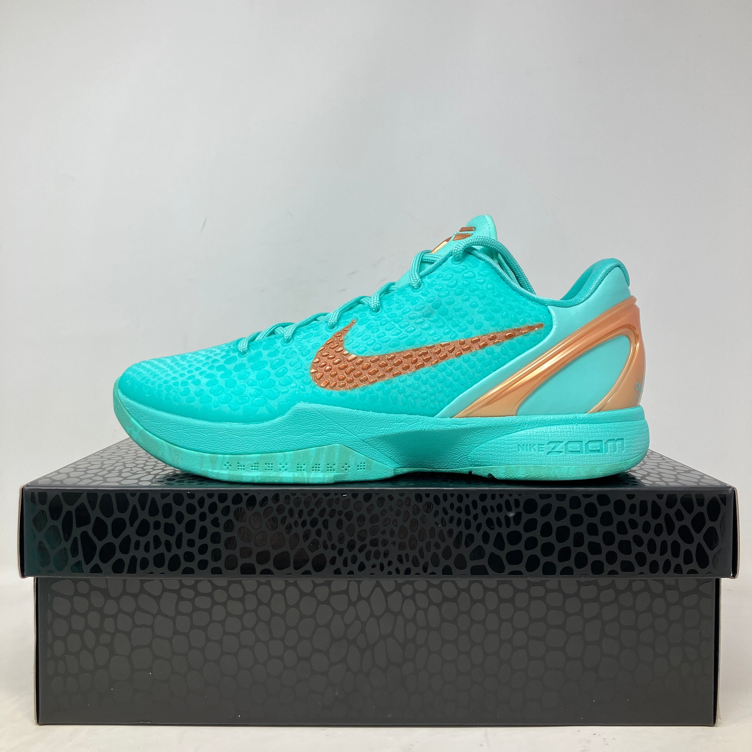 Nike Kobe 6 Protro Jalen Brunson Statue of Liberty