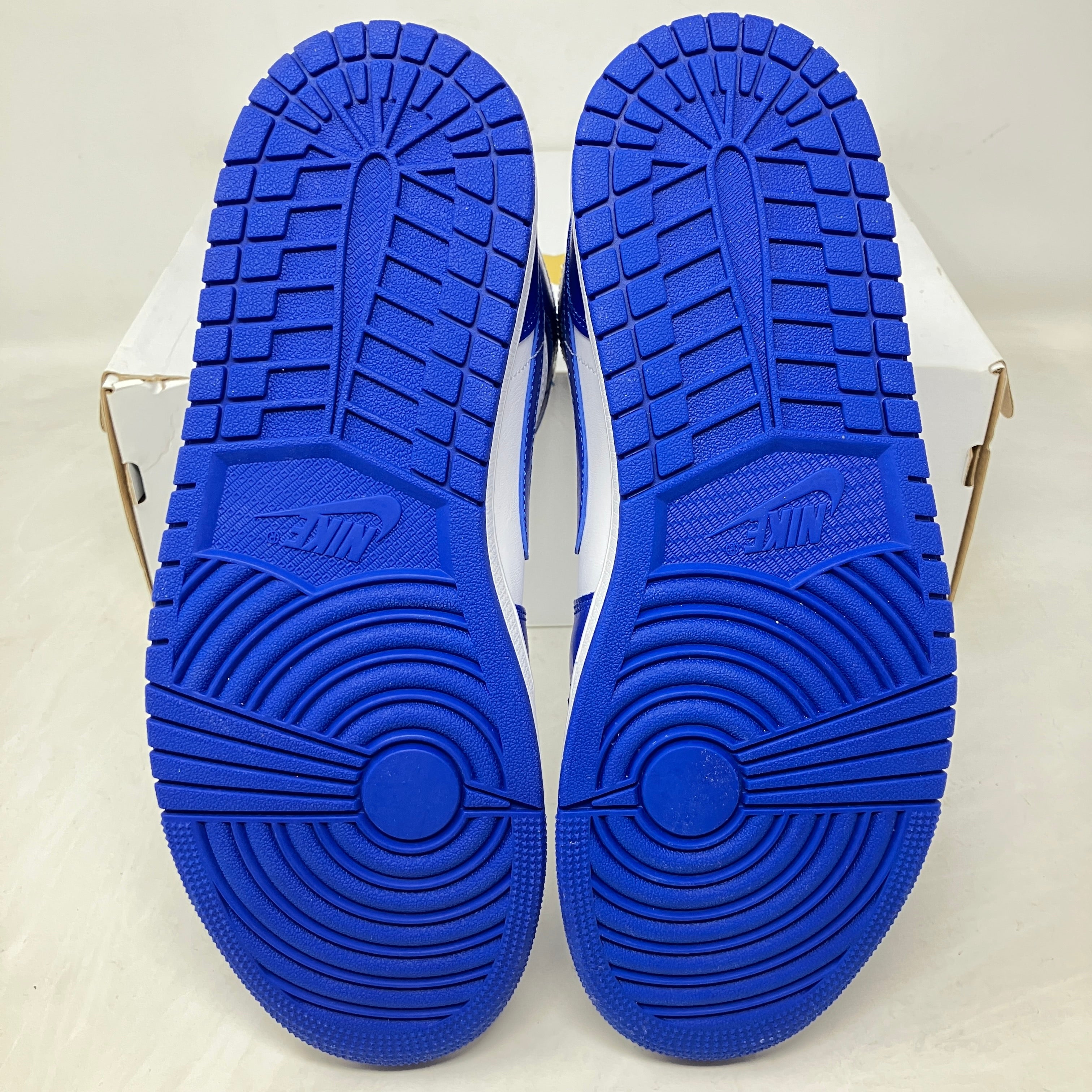 Jordan 1 Mid Kentucky Blue (Women's)