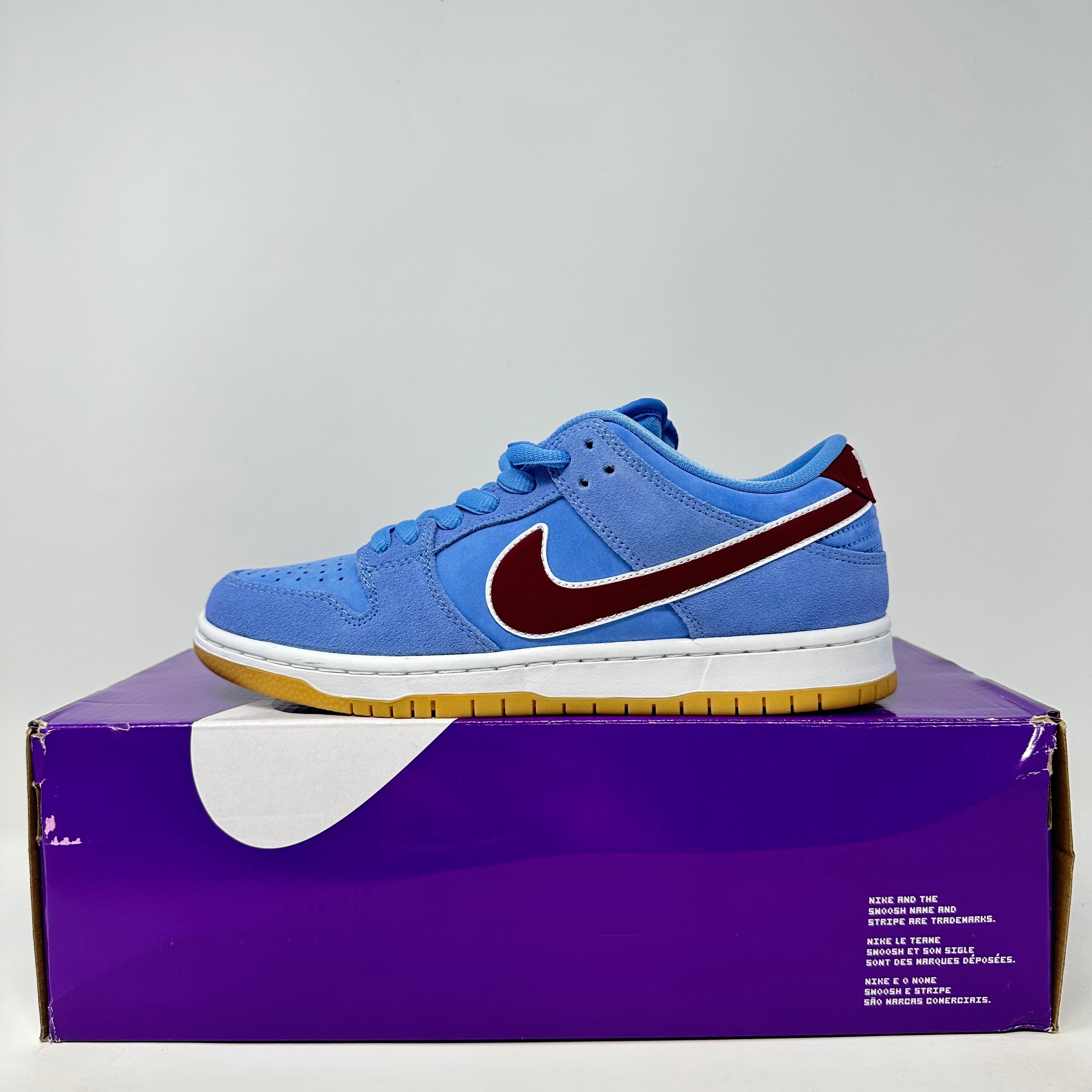 Nike SB Dunk Low Philadelphia Phillies
