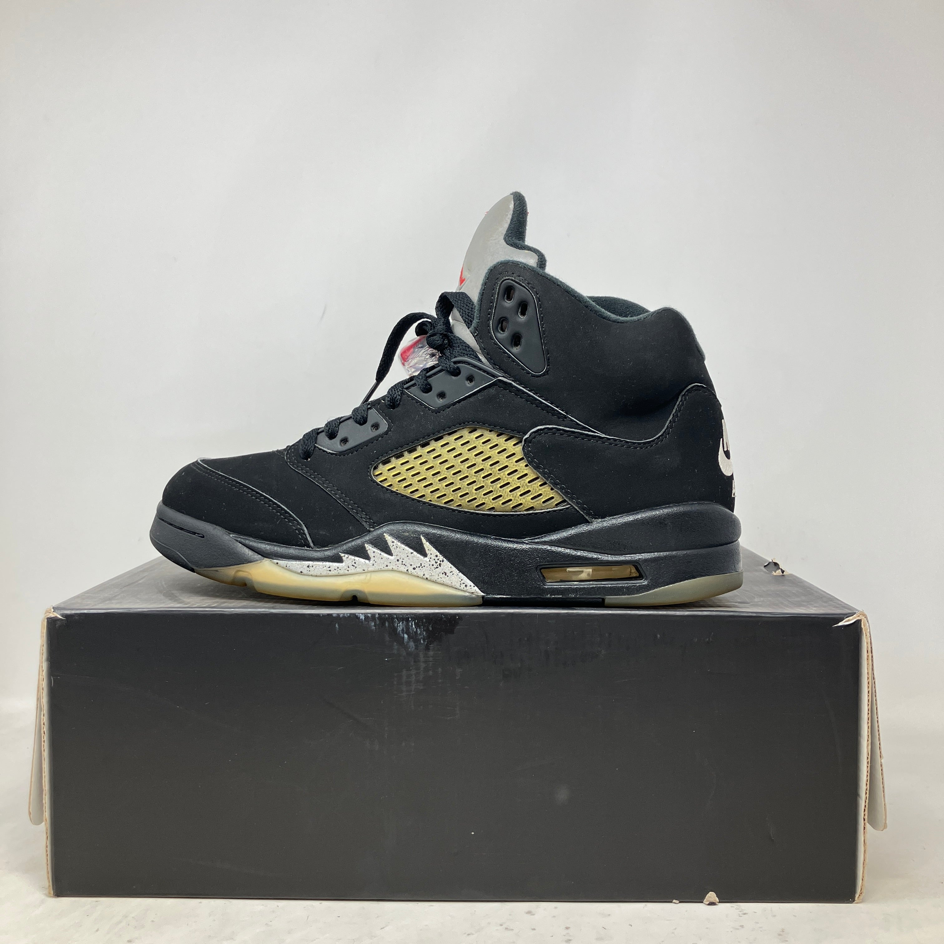 Jordan 5 Retro Black Metallic (2016)