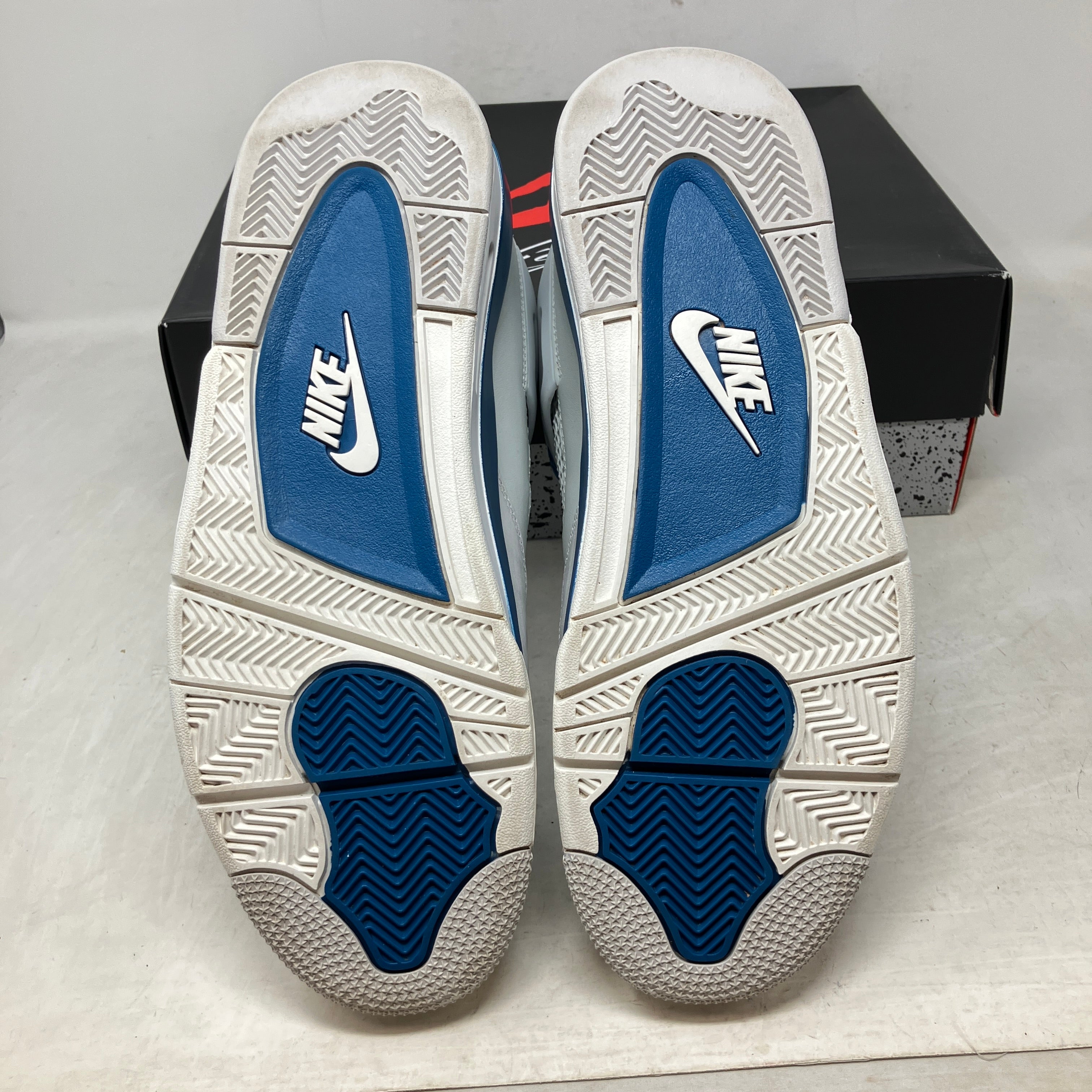 Jordan 4 Retro Military Blue (2024)