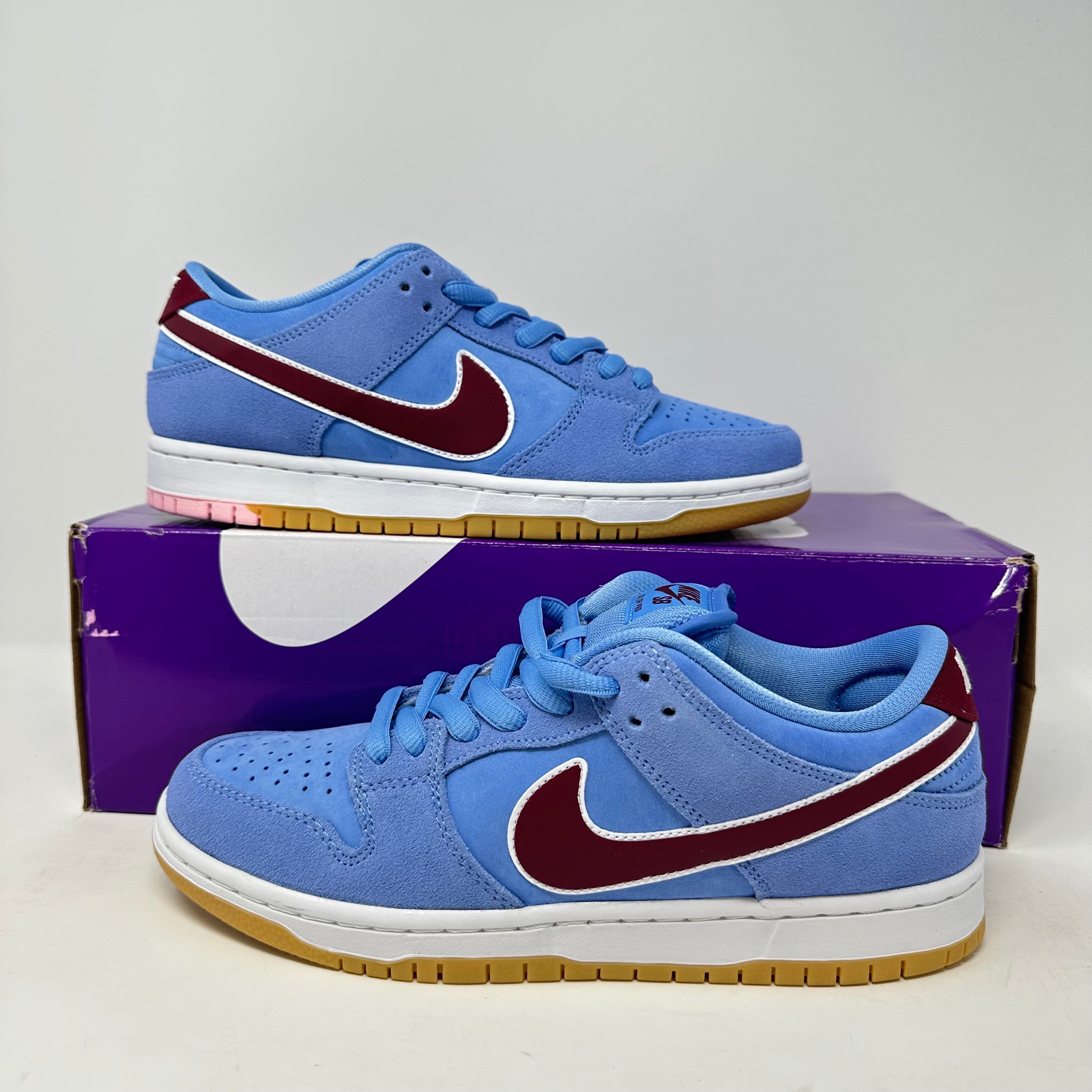 Nike SB Dunk Low Philadelphia Phillies