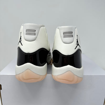 Jordan 11 Retro Neapolitan (Women's)