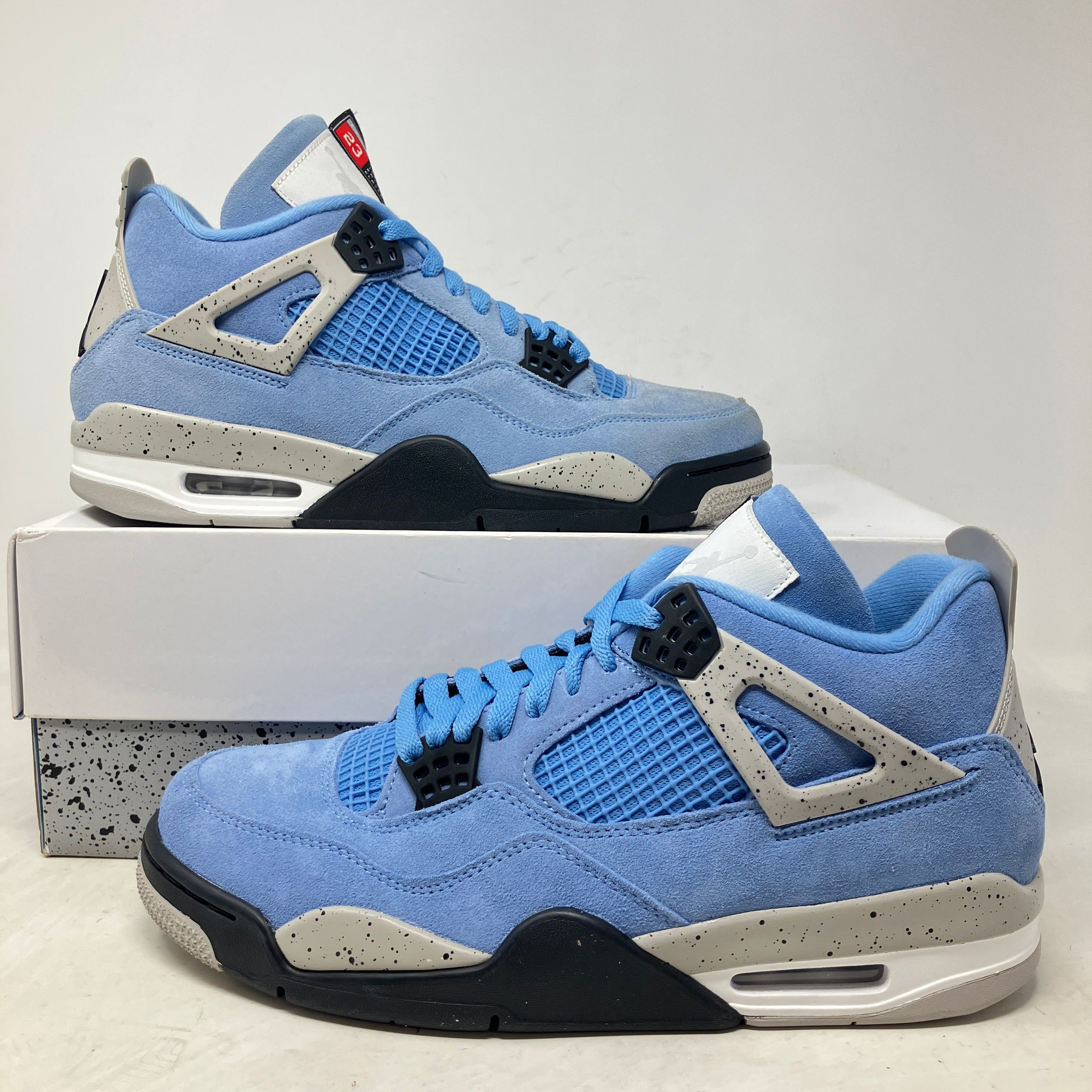 Jordan 4 Retro University Blue