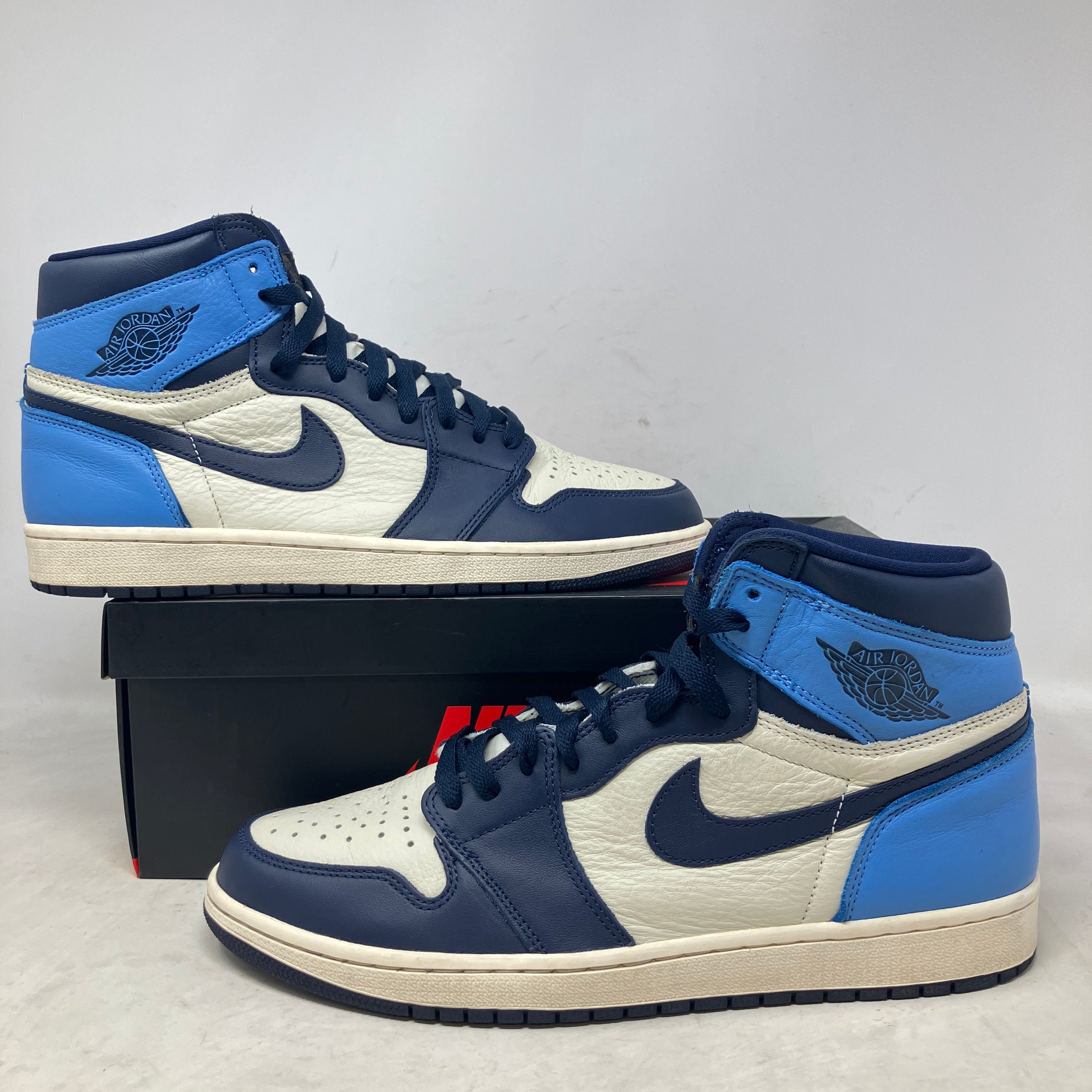 Jordan 1 Retro High Obsidian