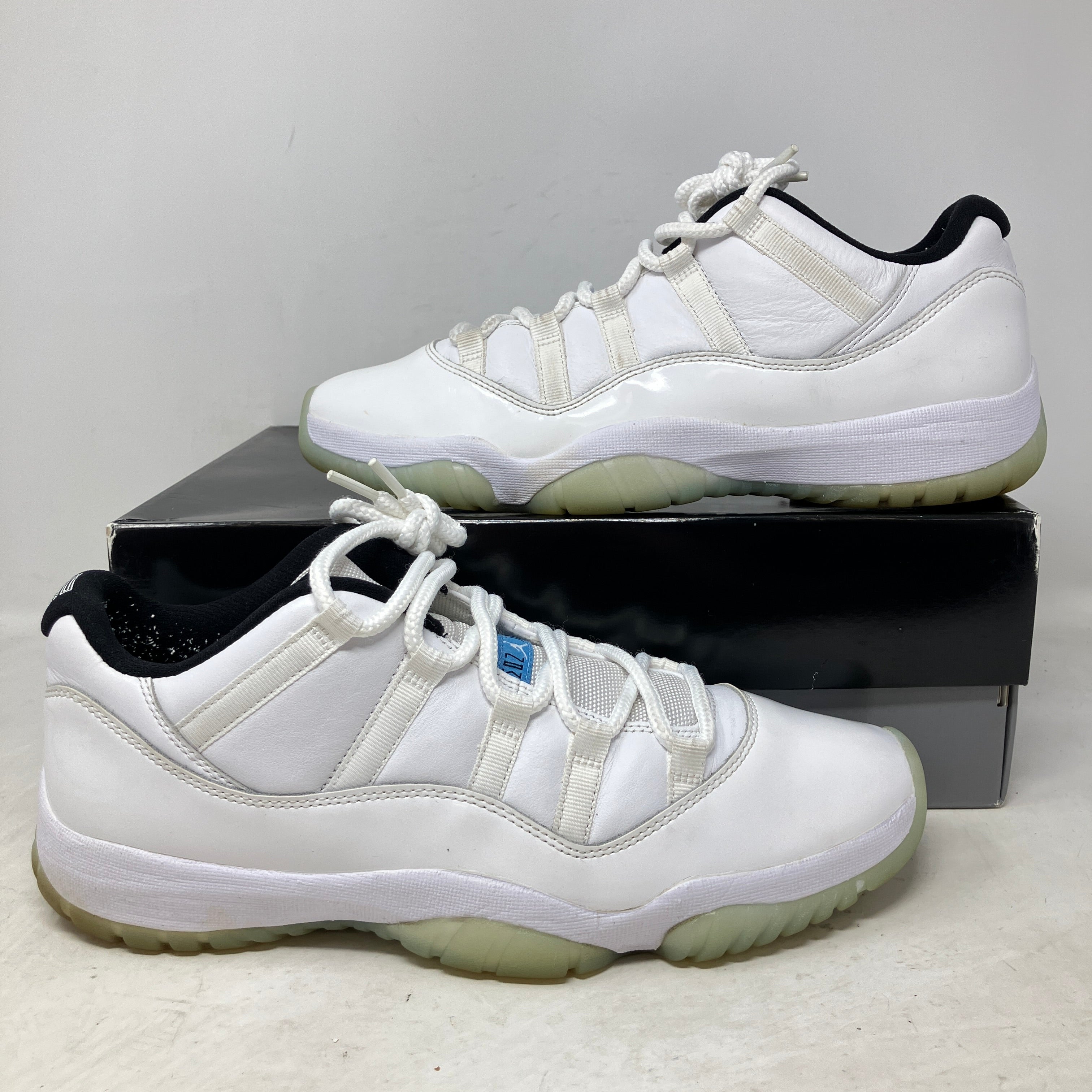 Jordan 11 Retro Low Legend Blue