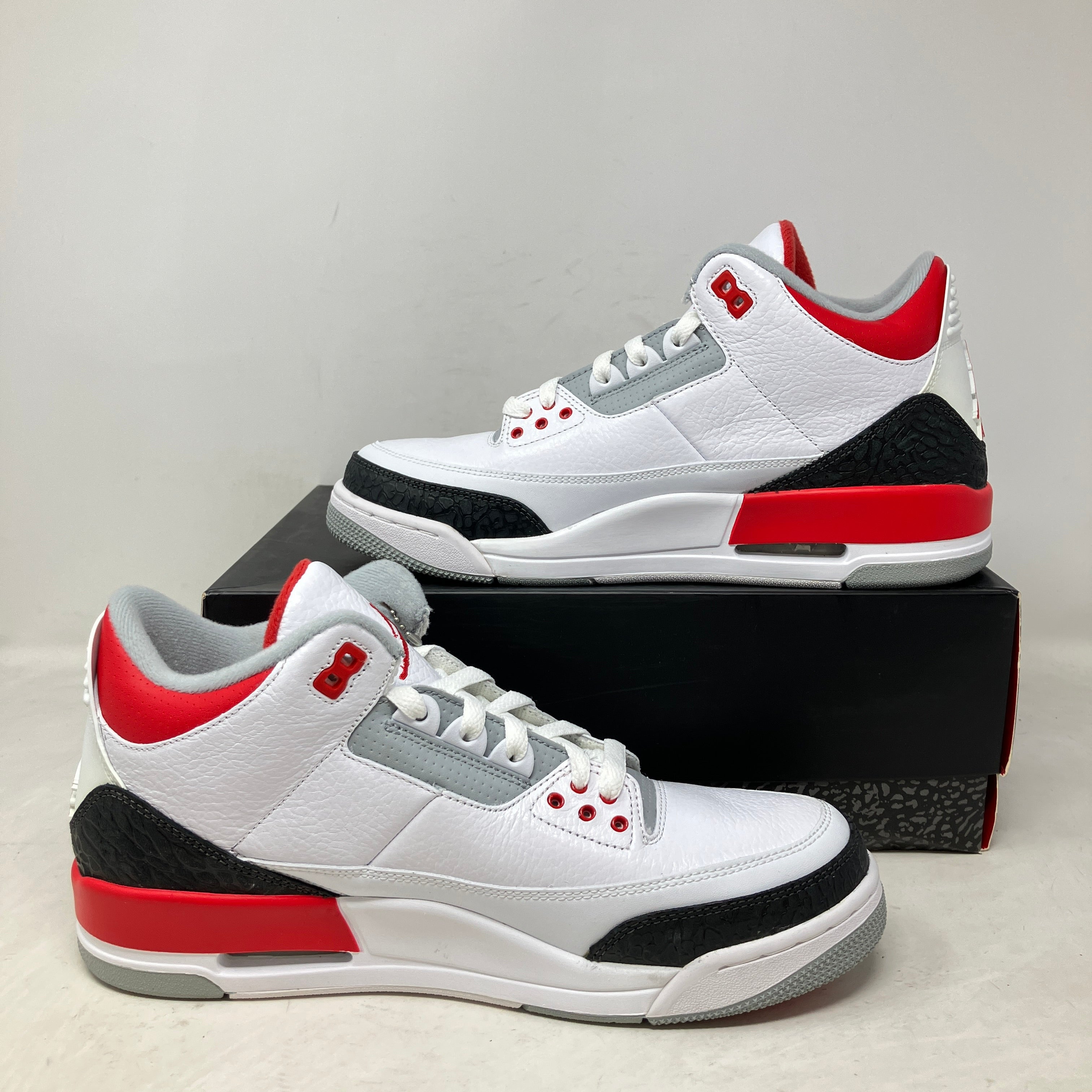 Jordan 3 Retro Fire Red (2013)