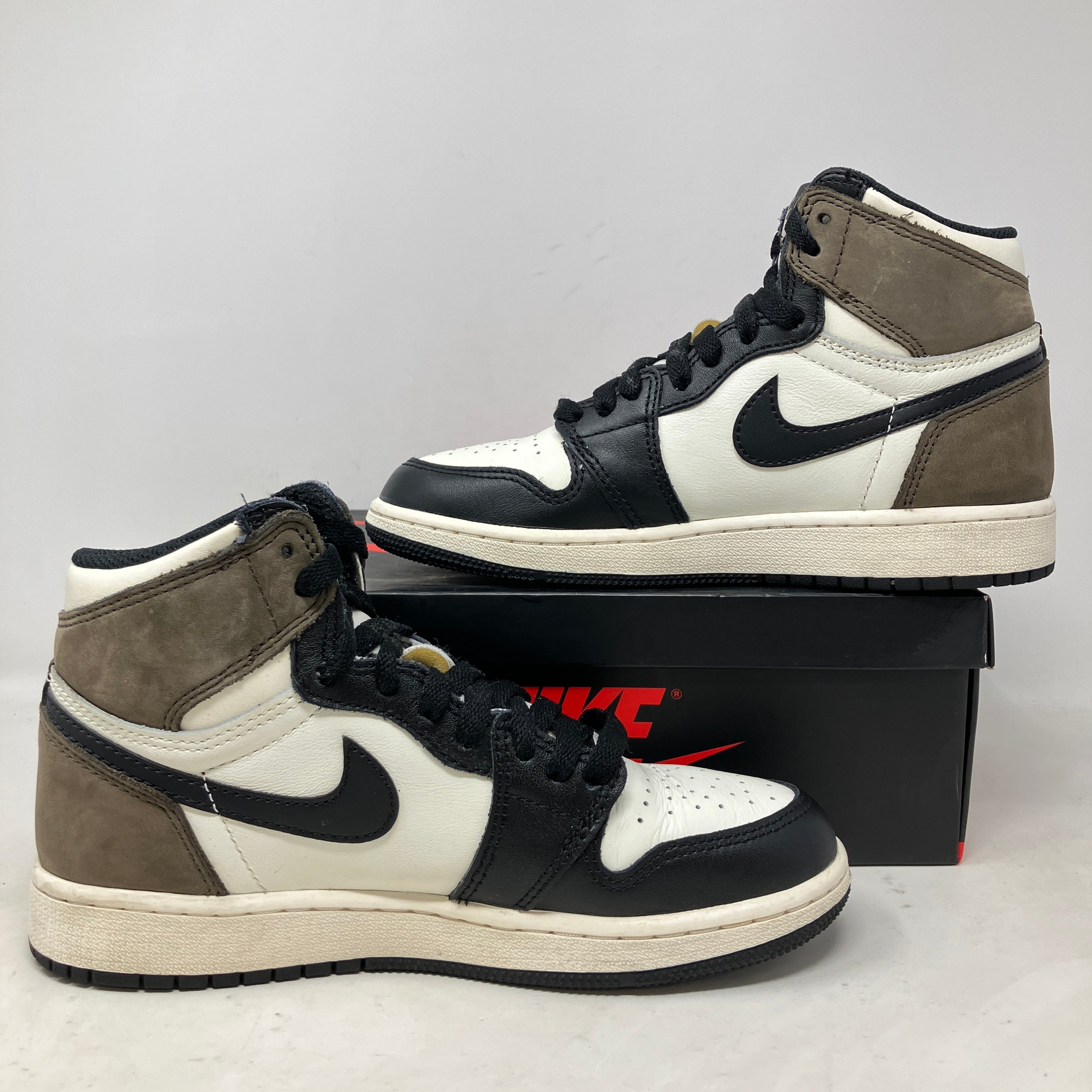 Jordan 1 Retro High Dark Mocha (GS)