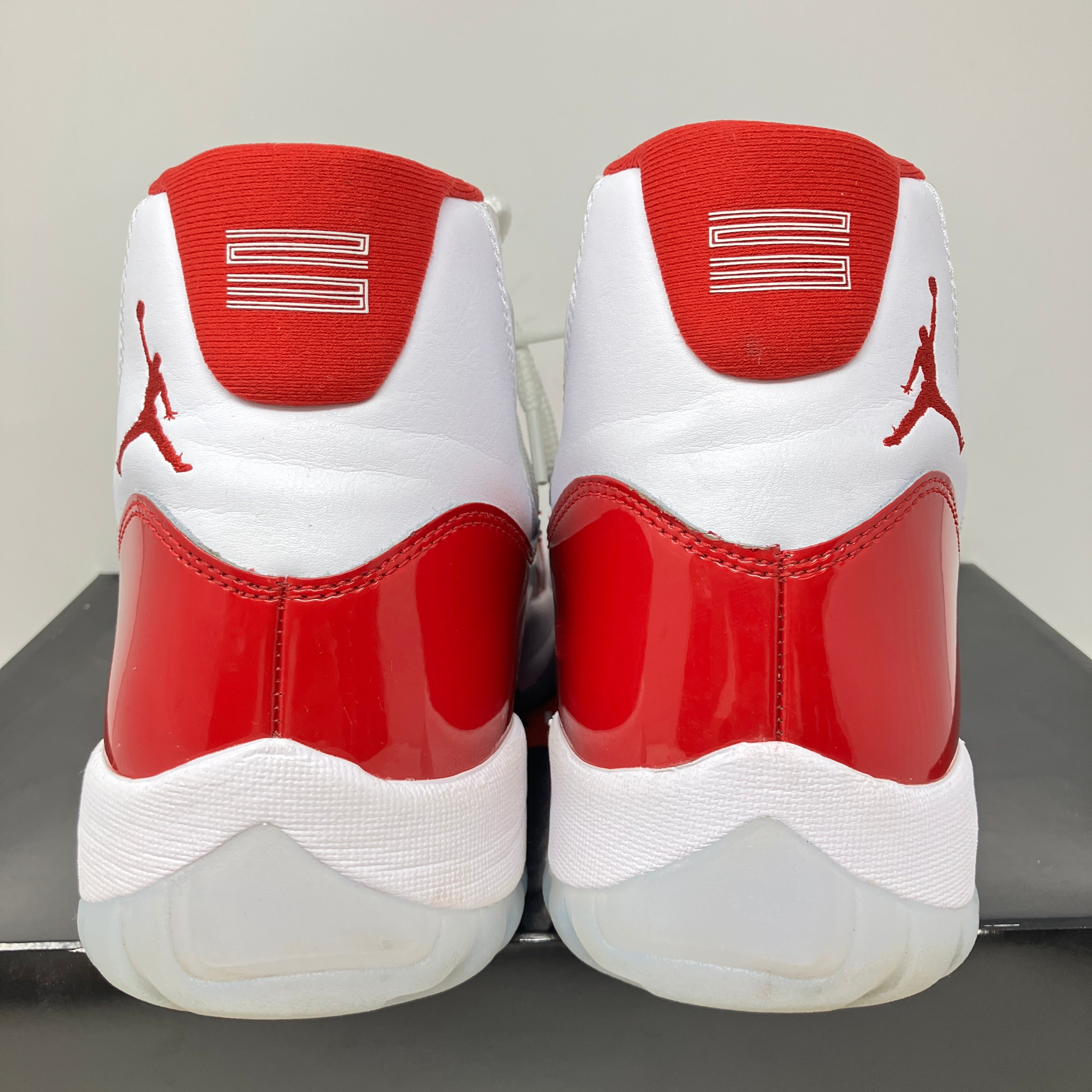 Jordan 11 Retro Cherry (2022)