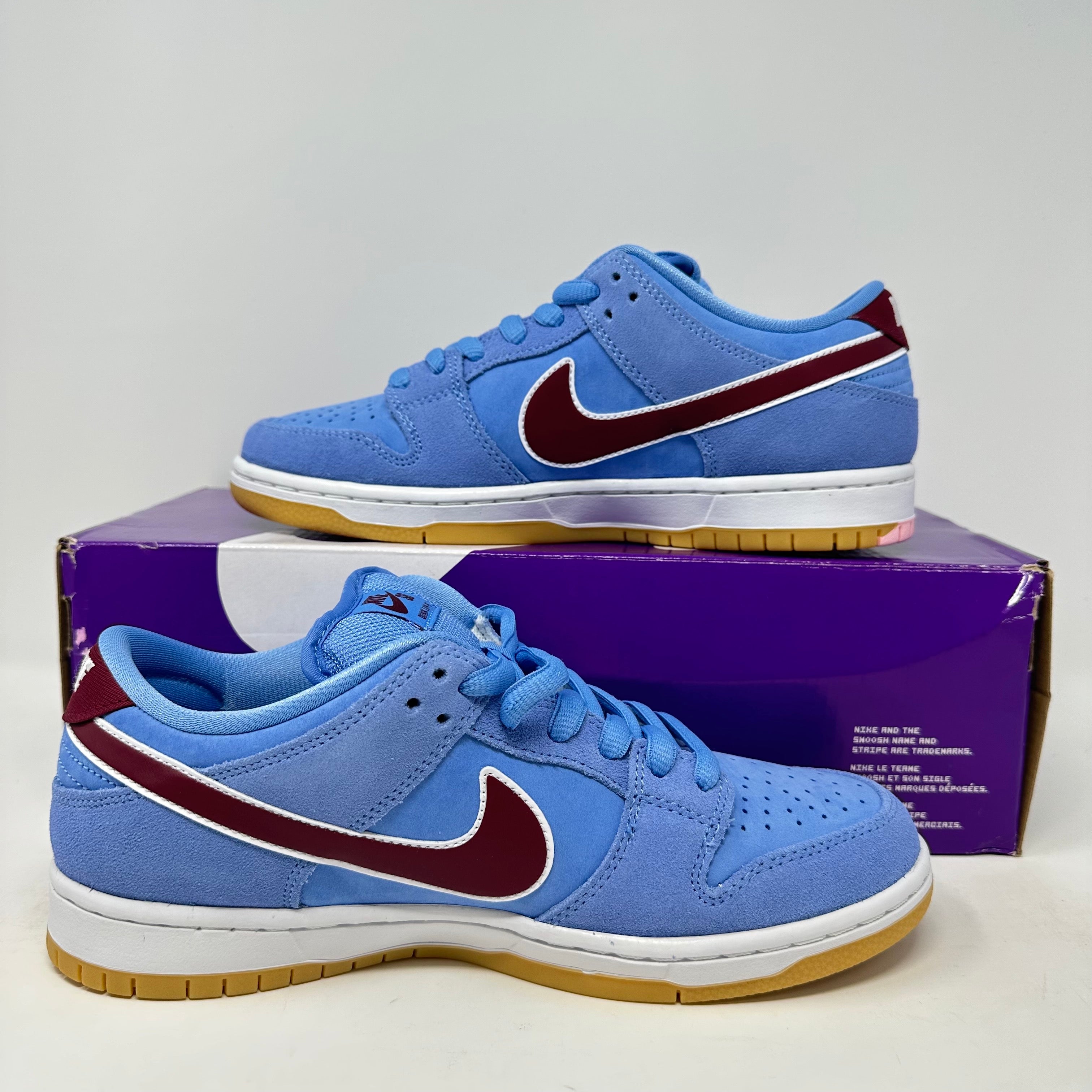 Nike SB Dunk Low Philadelphia Phillies