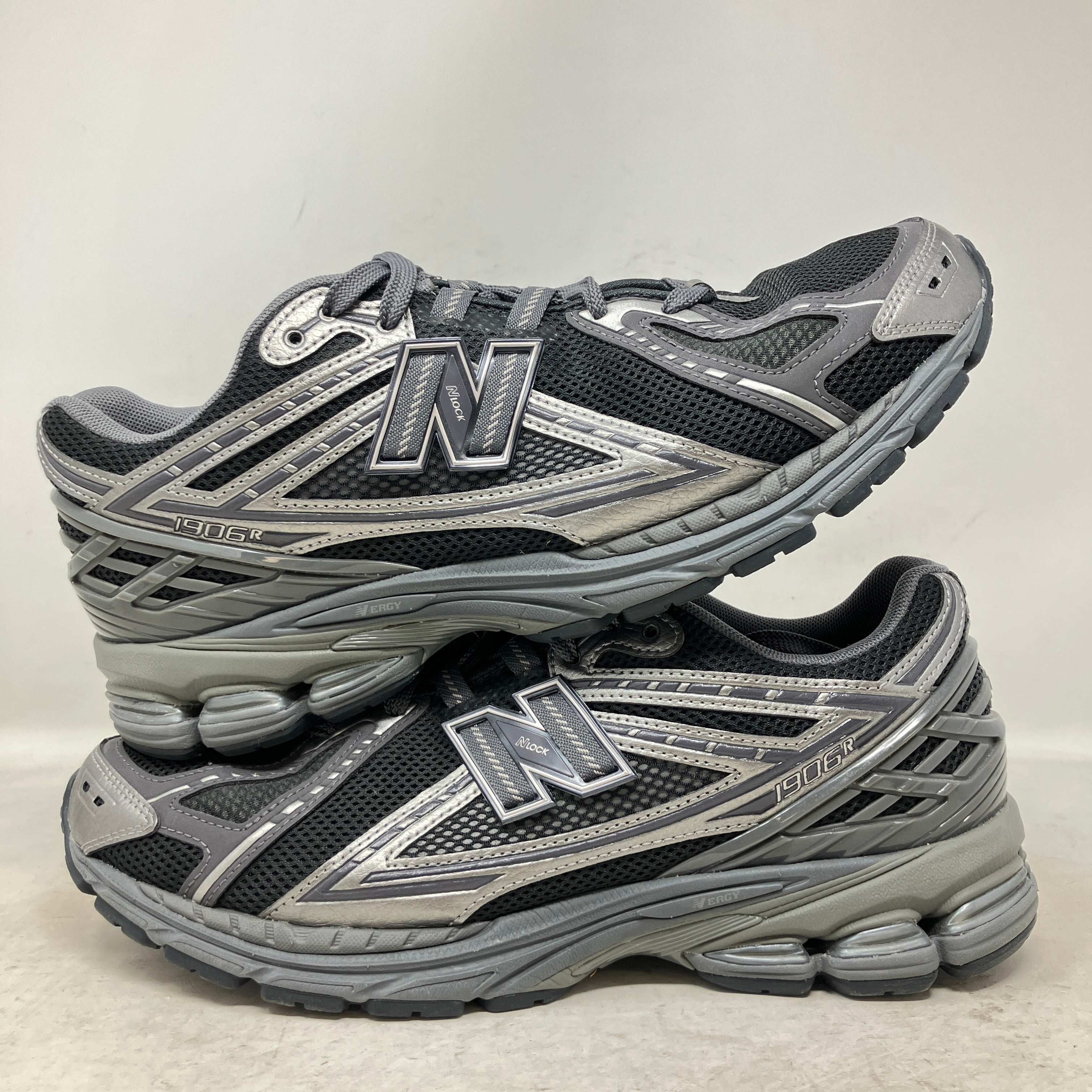 New Balance 1906R Phantom Dark Grey Metallic Silver