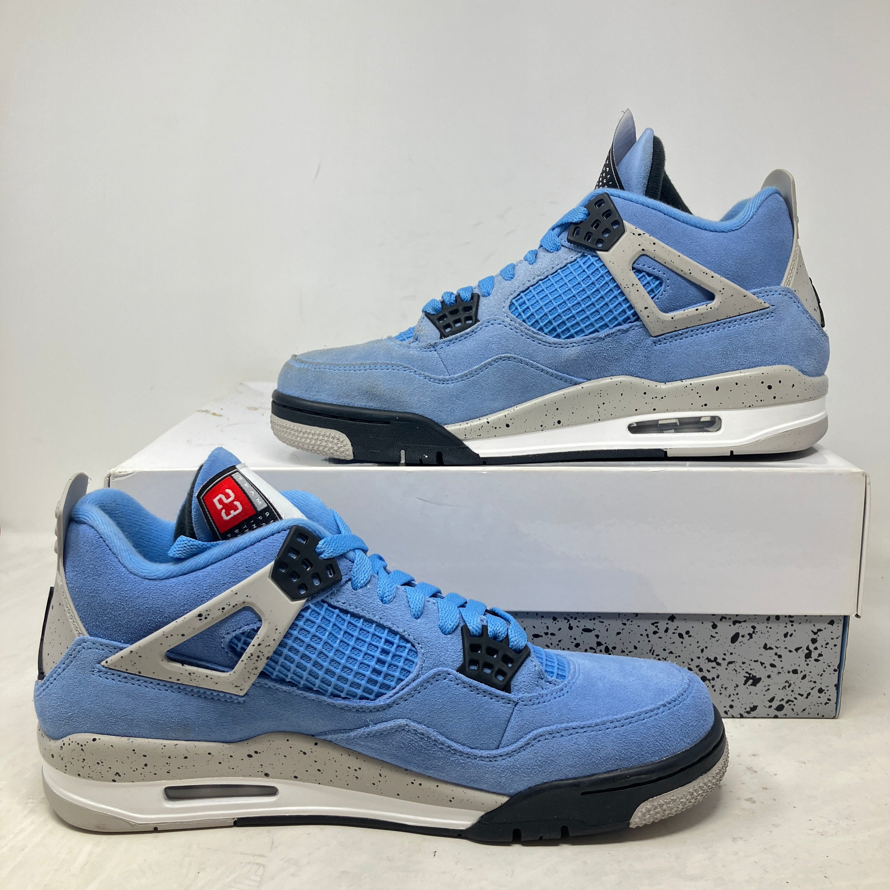 Jordan 4 Retro University Blue