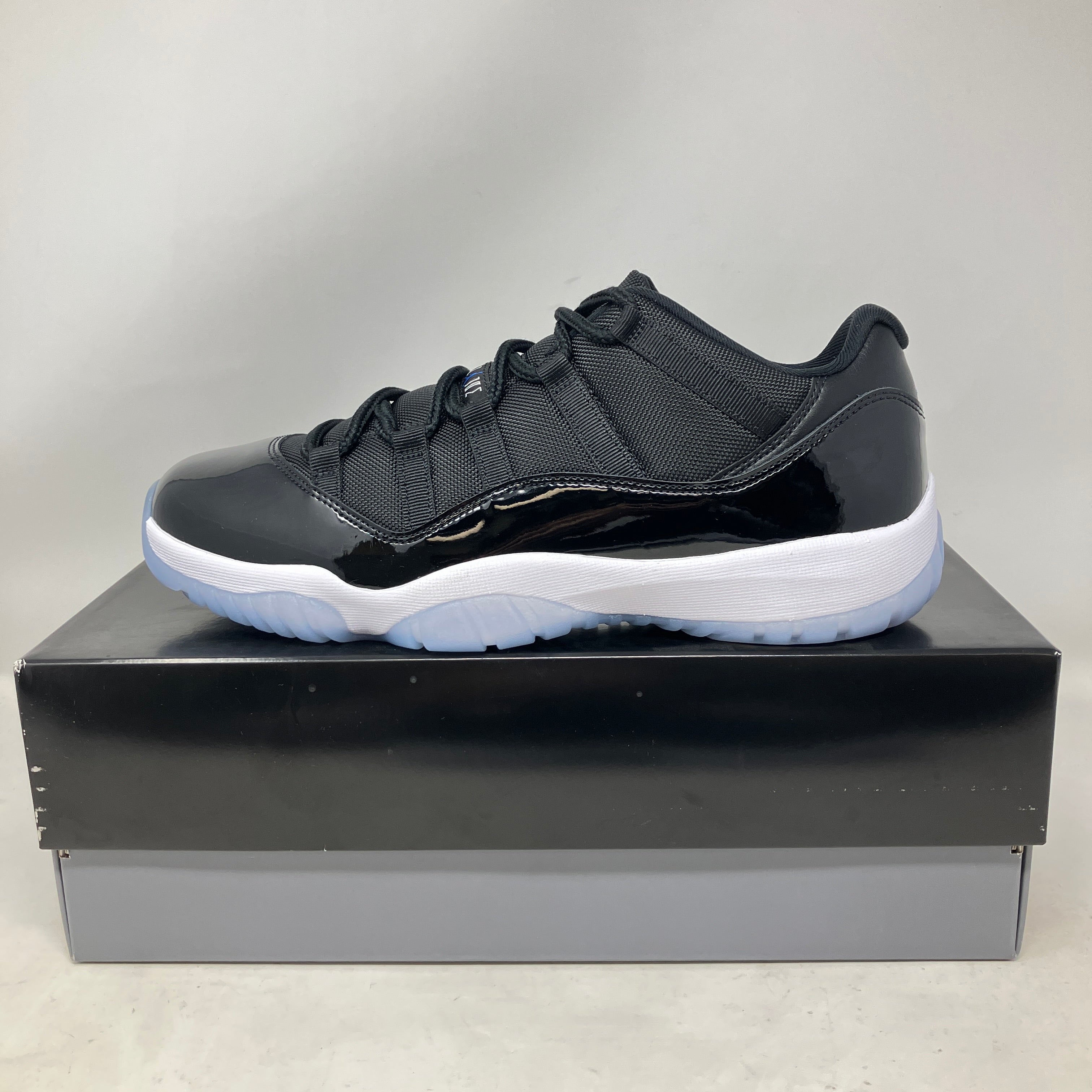 Jordan 11 Retro Low Space Jam