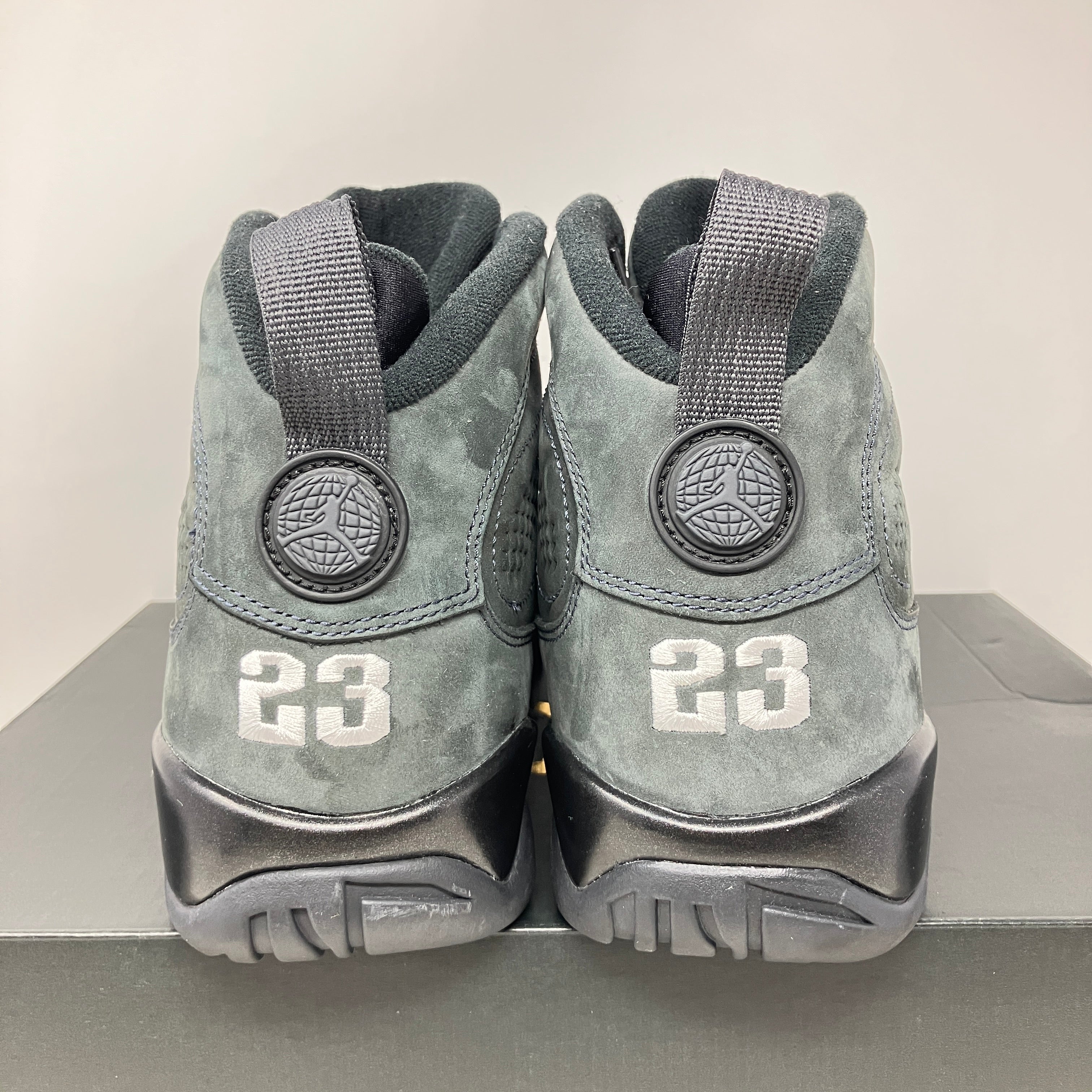 Jordan 9 Retro Anthracite