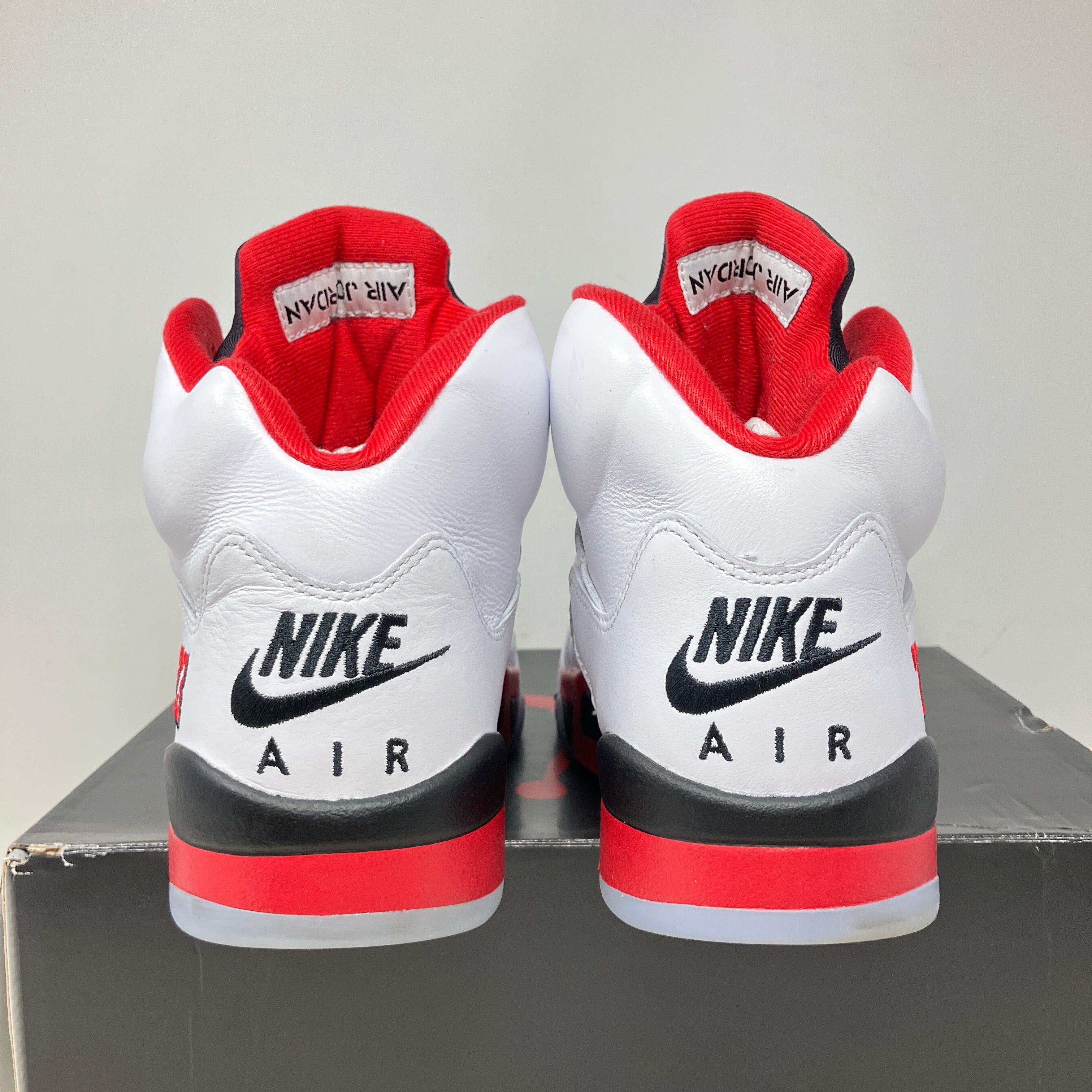 Jordan 5 Retro Fire Red Black Tongue (2025)