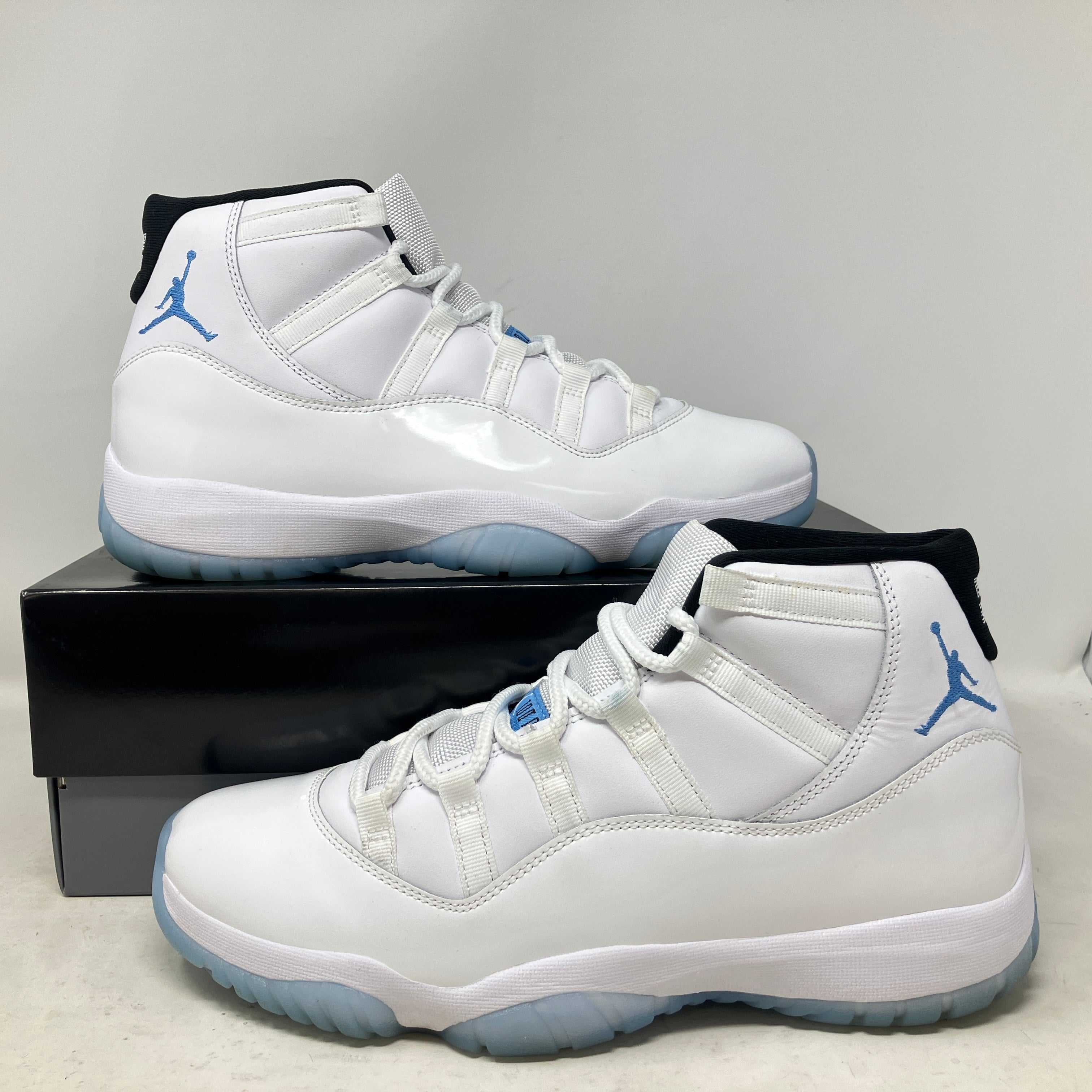 Jordan 11 Retro Legend Blue (2024)