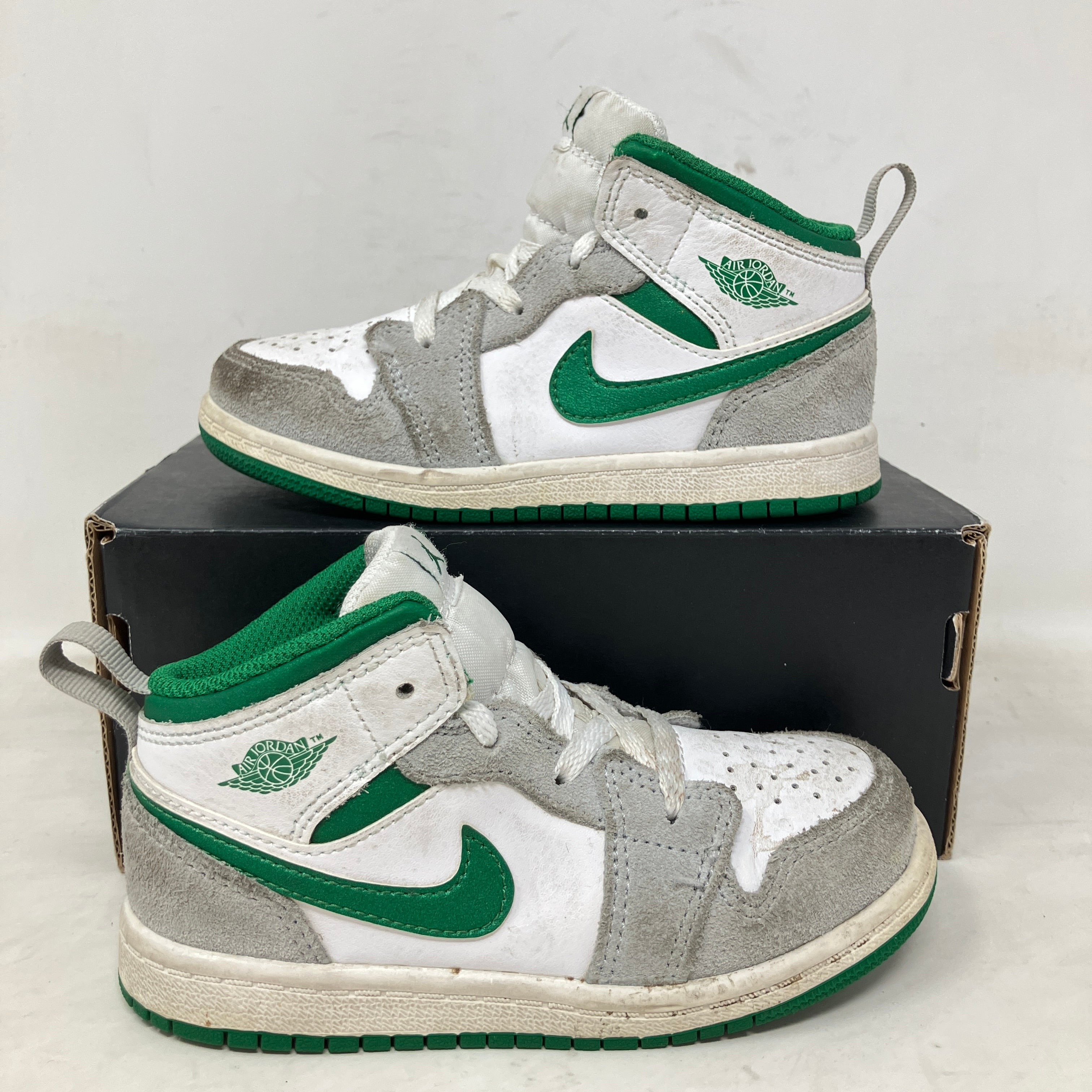 Jordan 1 Mid SE White Pine Green (TD)