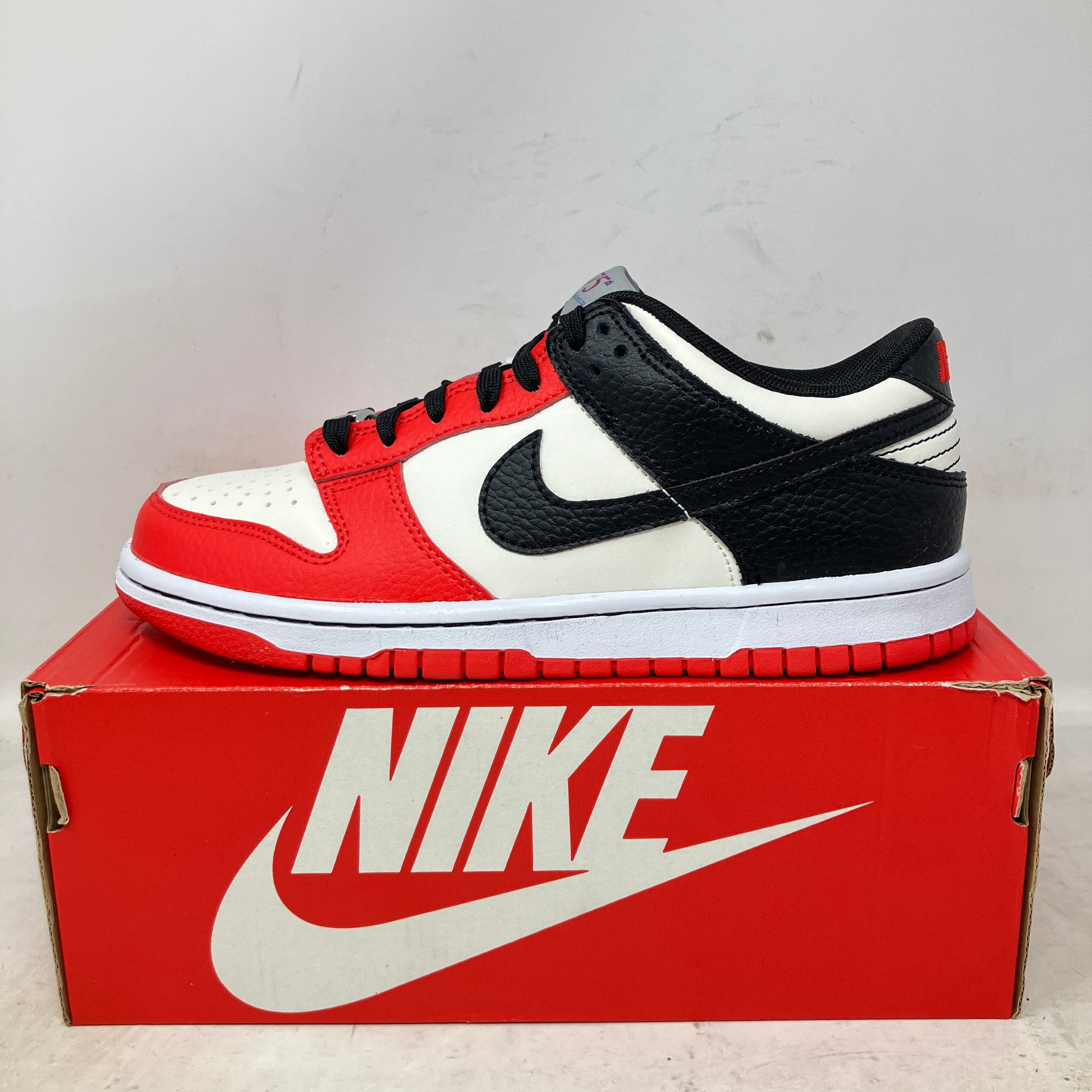Nike Dunk Low EMB NBA 75th Anniversary Chicago (GS)