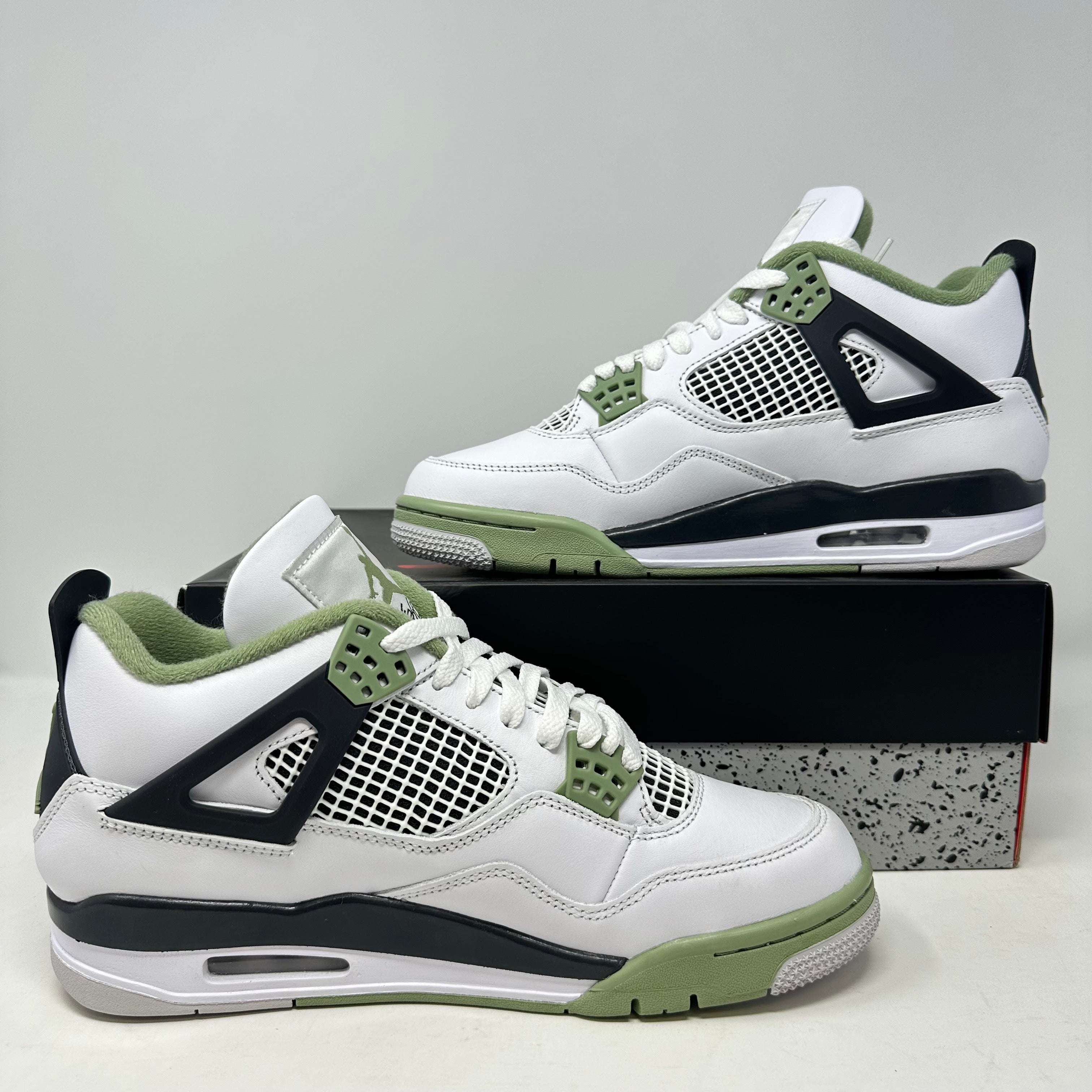 Jordan 4 Retro Seafoam (Women's)