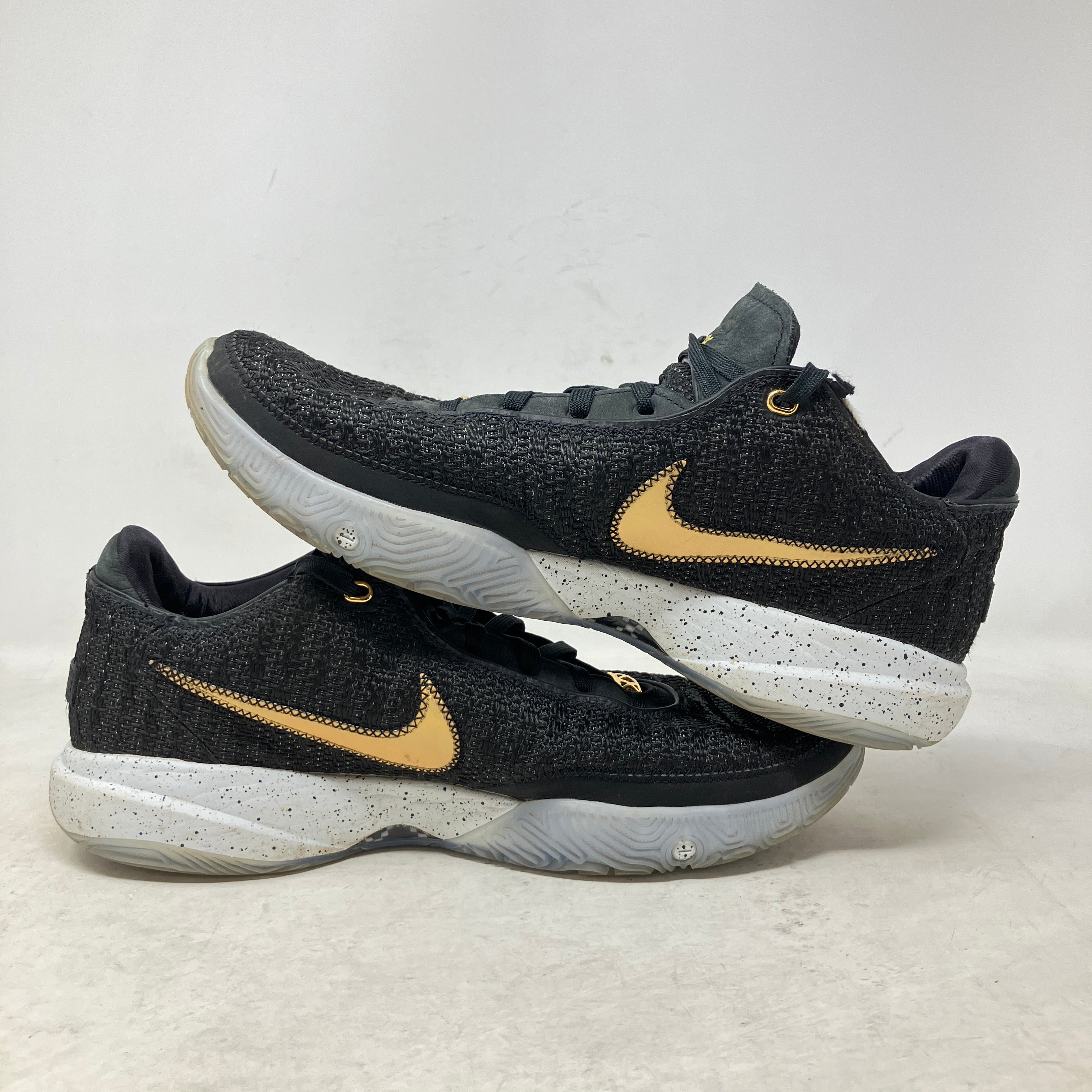 Nike LeBron 20 Black Metallic Gold