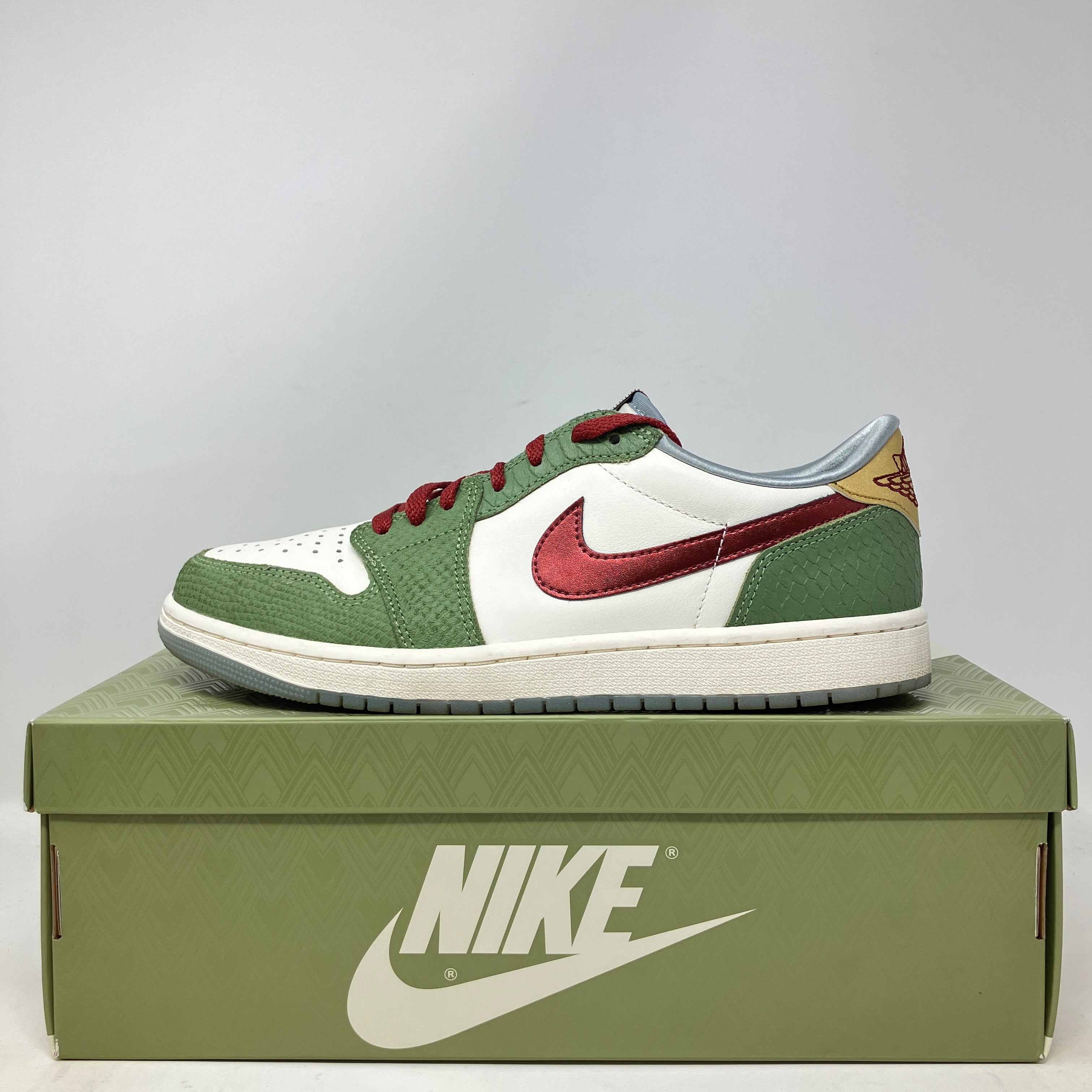 Jordan 1 Retro Low OG Year of the Dragon (2024)