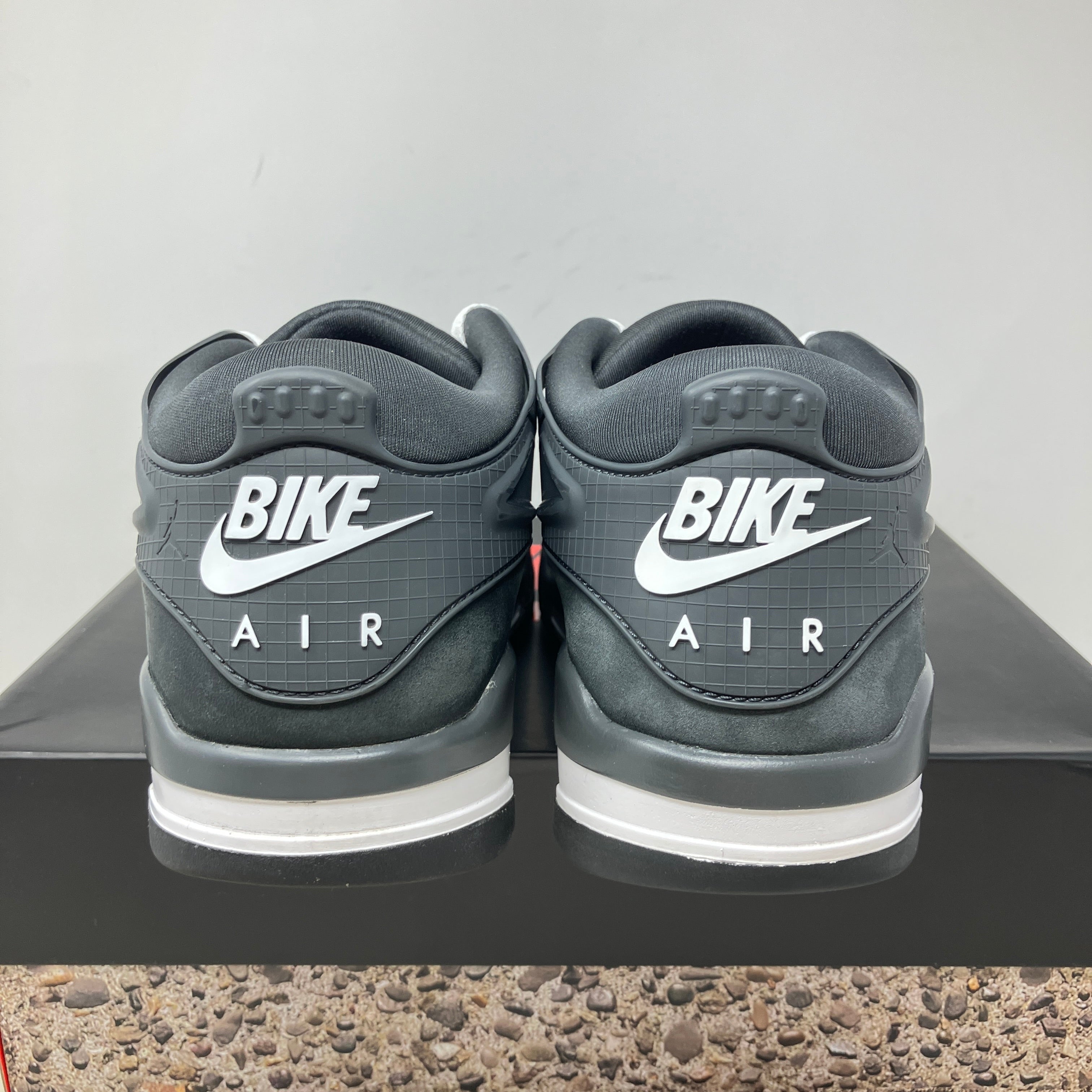 Jordan 4 RM SP Nigel Sylvester Driveway Grey