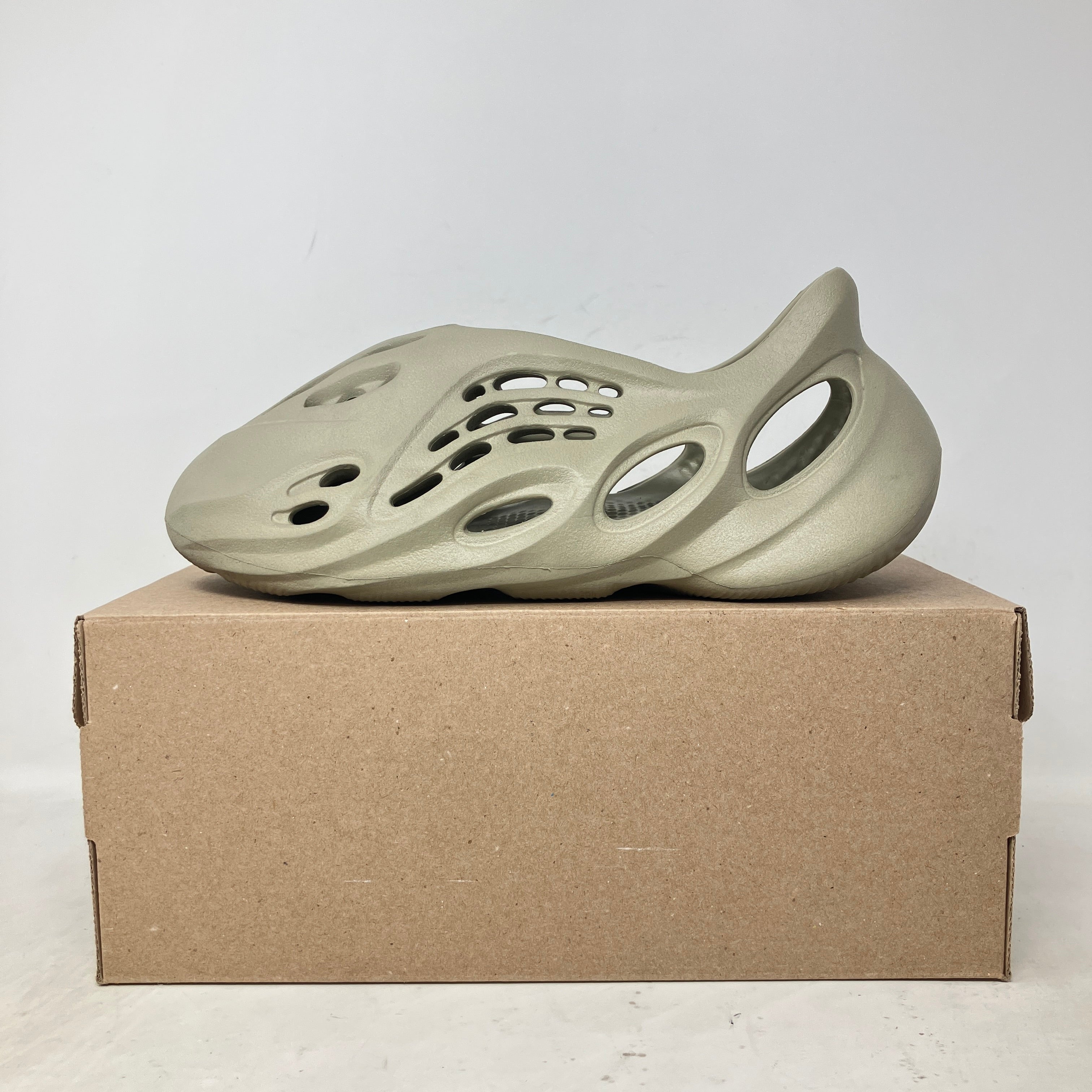 adidas Yeezy Foam RNR Stone Salt