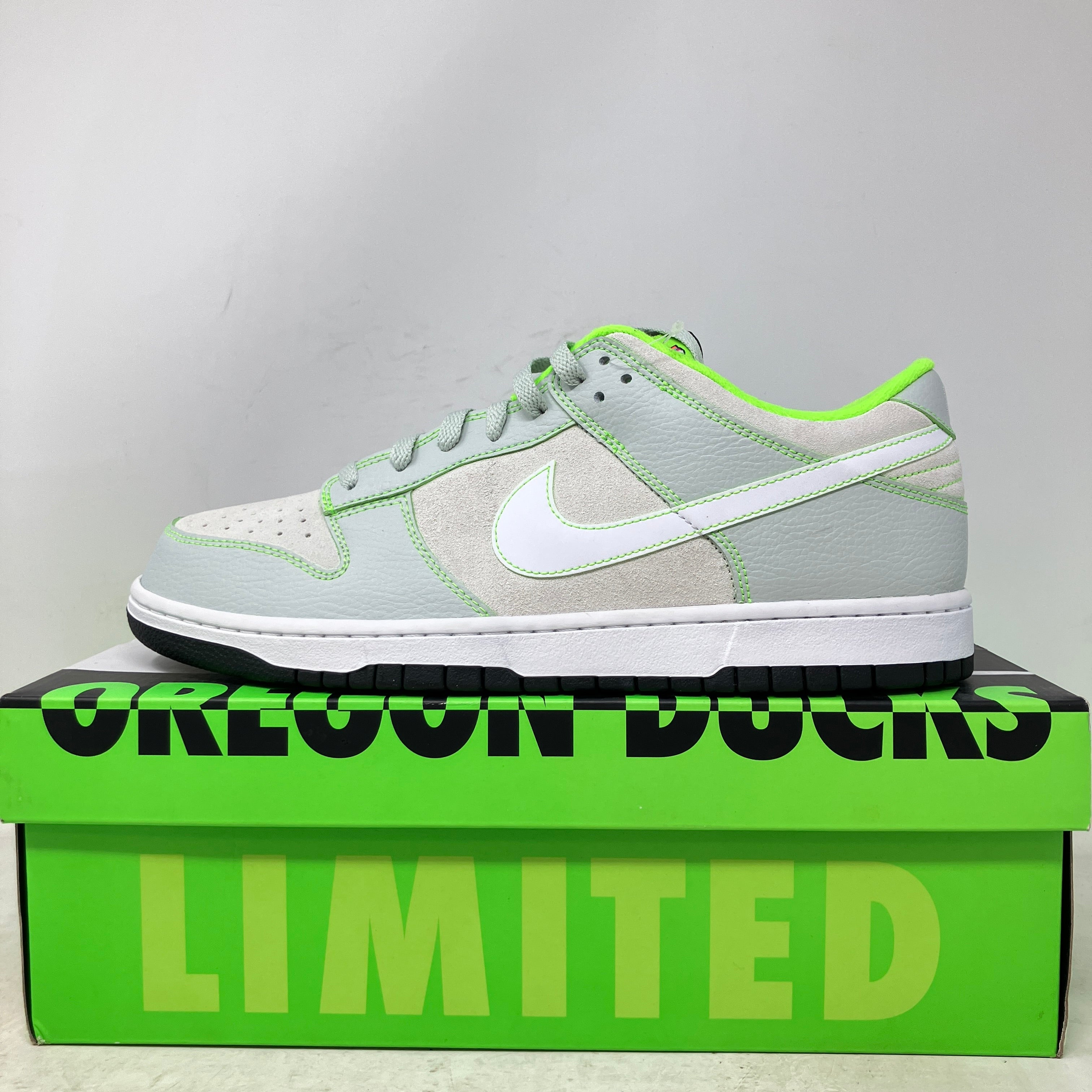 Nike Dunk Low University of Oregon PE (2023)