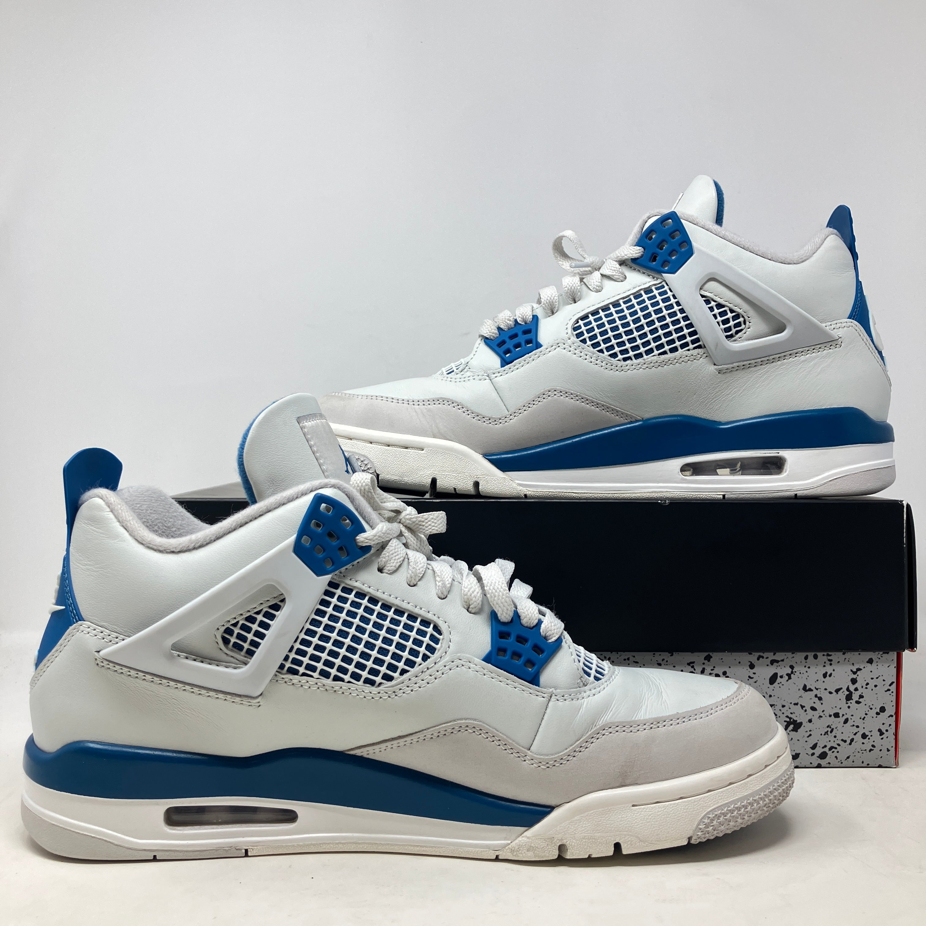 Jordan 4 Retro Military Blue (2024)