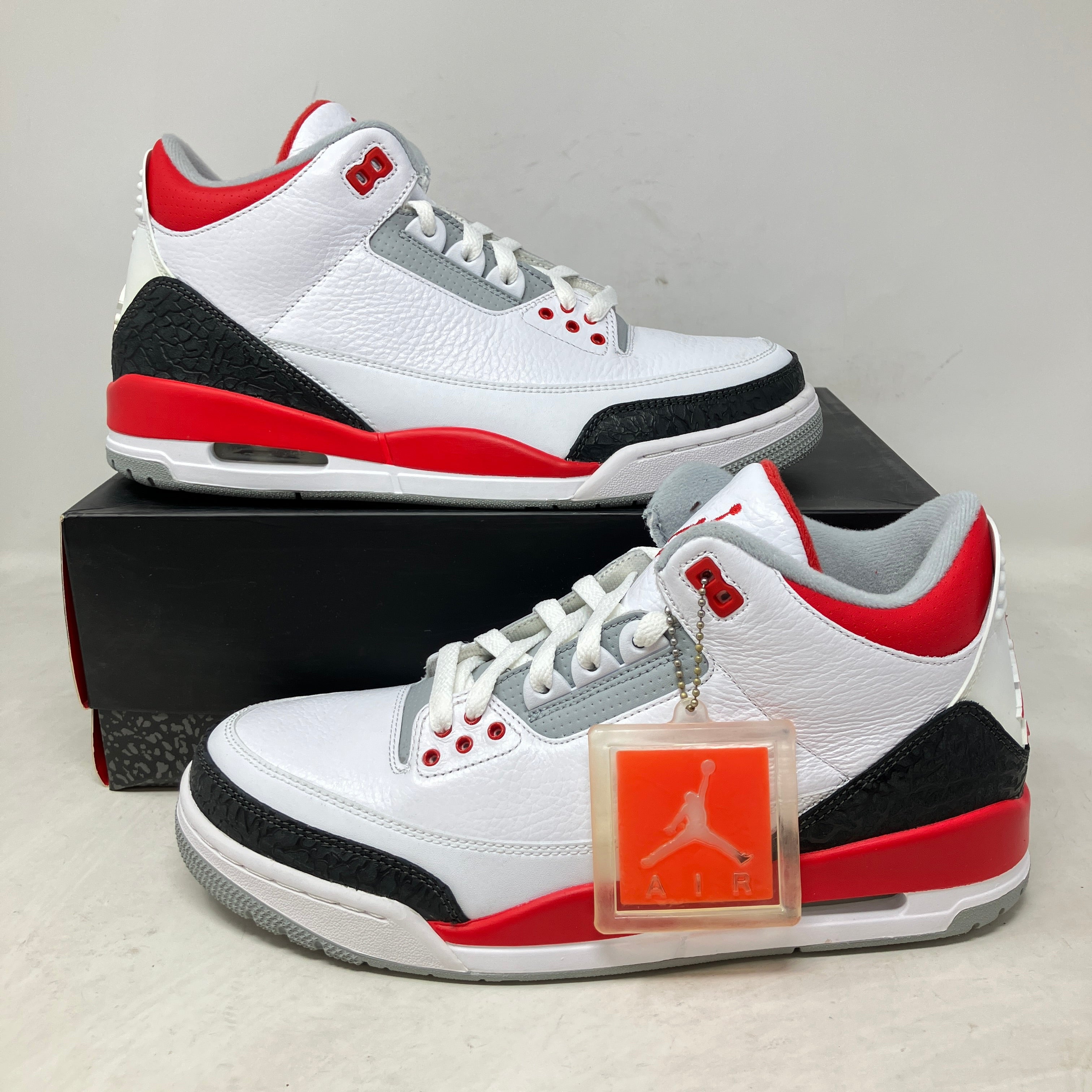 Jordan 3 Retro Fire Red (2013)