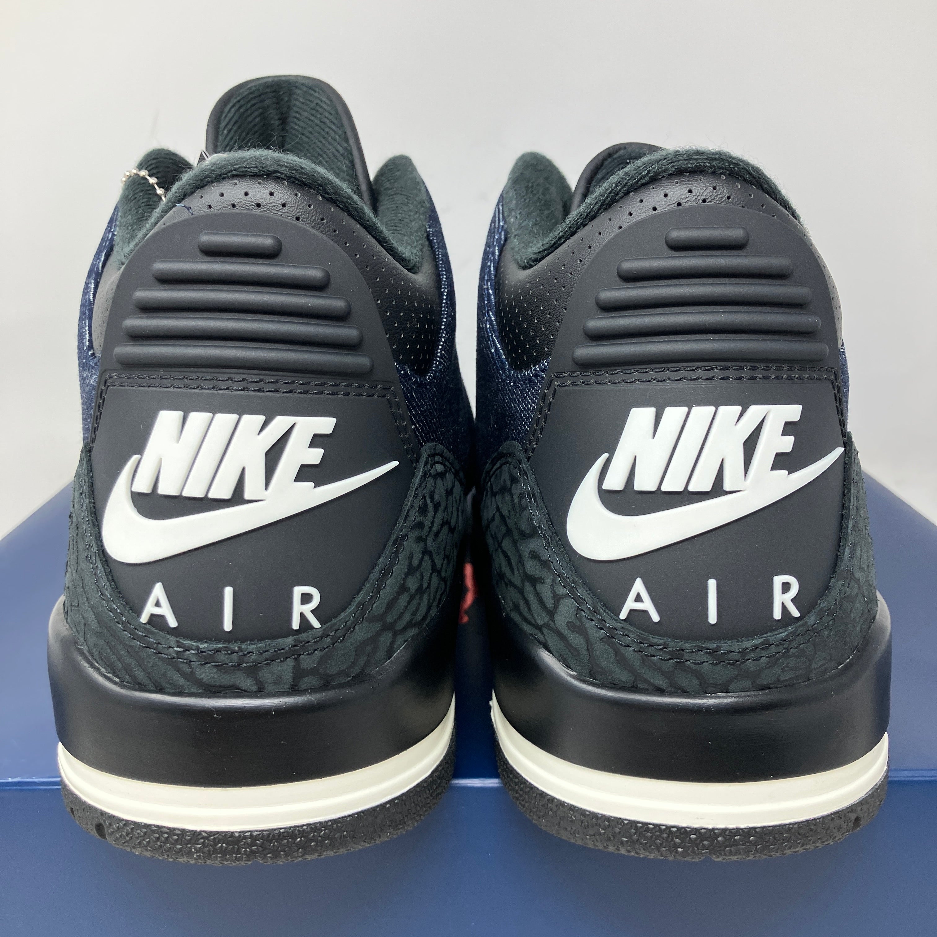 Jordan 3 Retro Levi’s Indigo