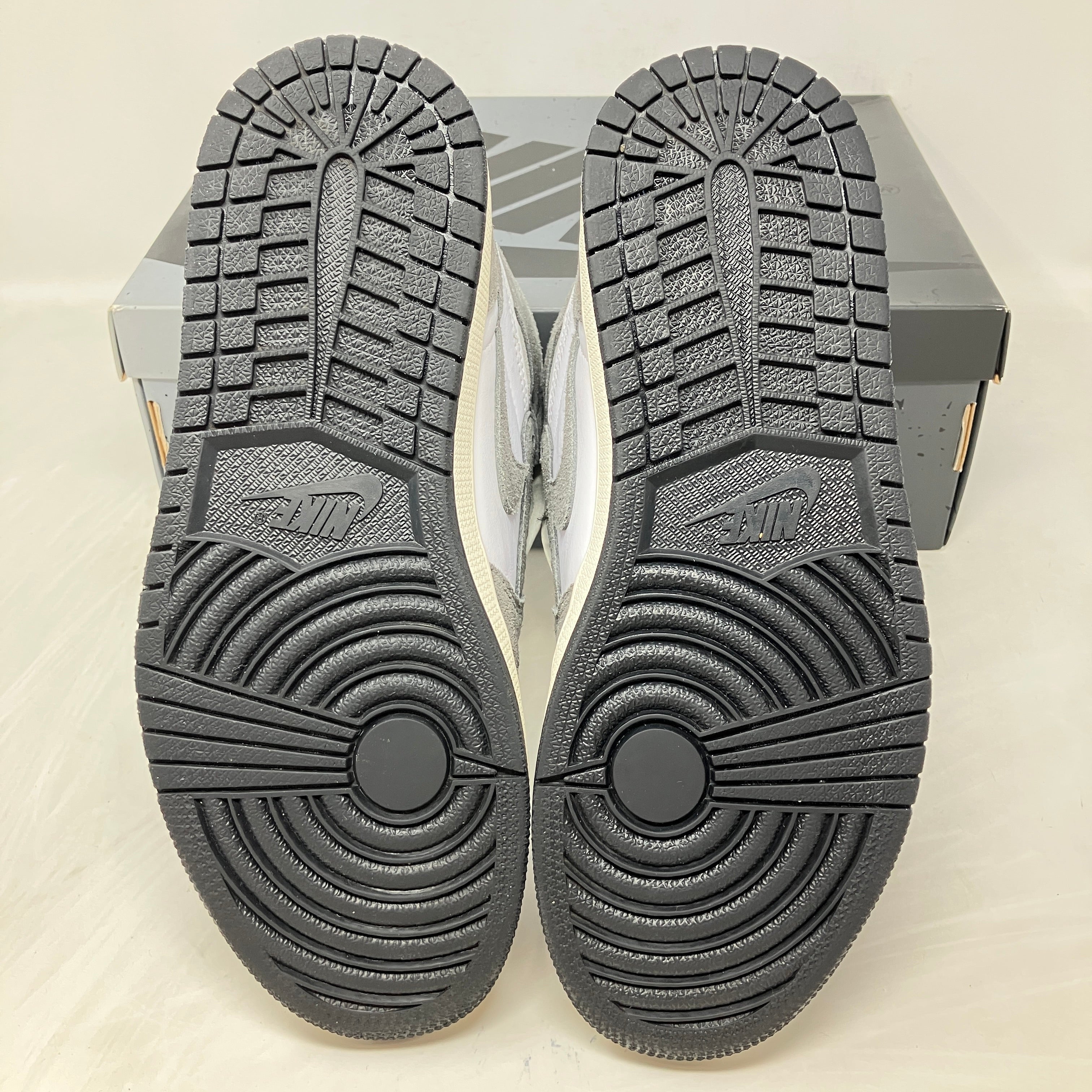 Jordan 1 Retro High OG Washed Black