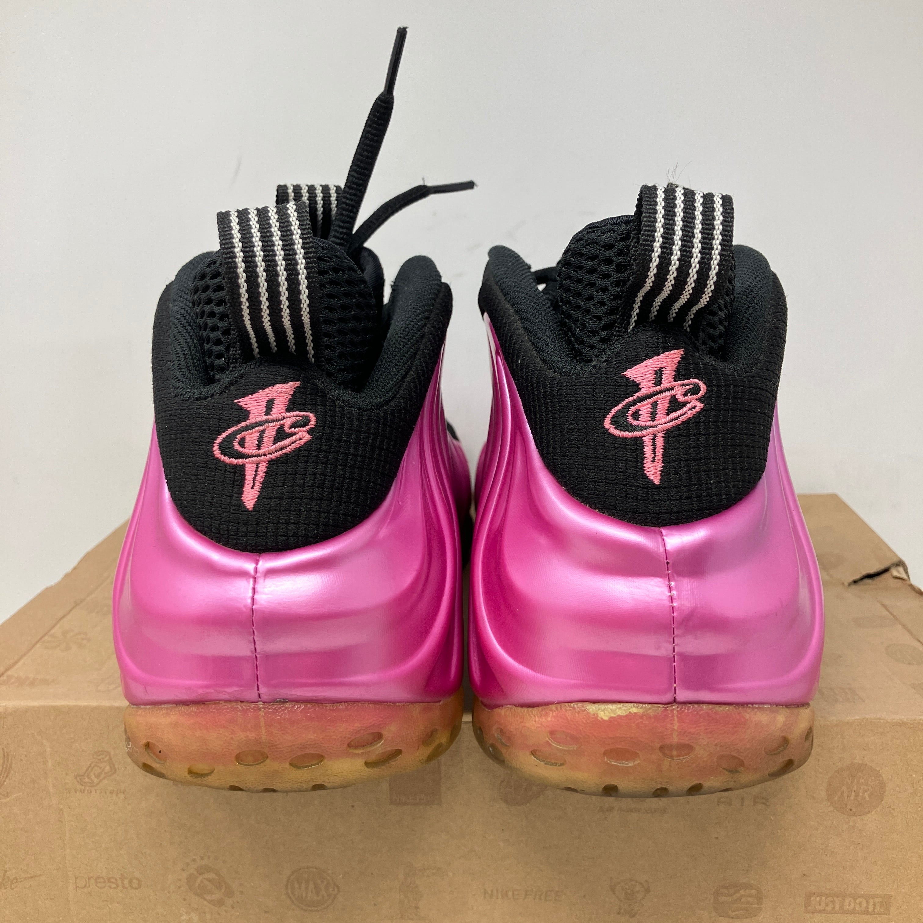 Nike Air Foamposite One Pearlized Pink