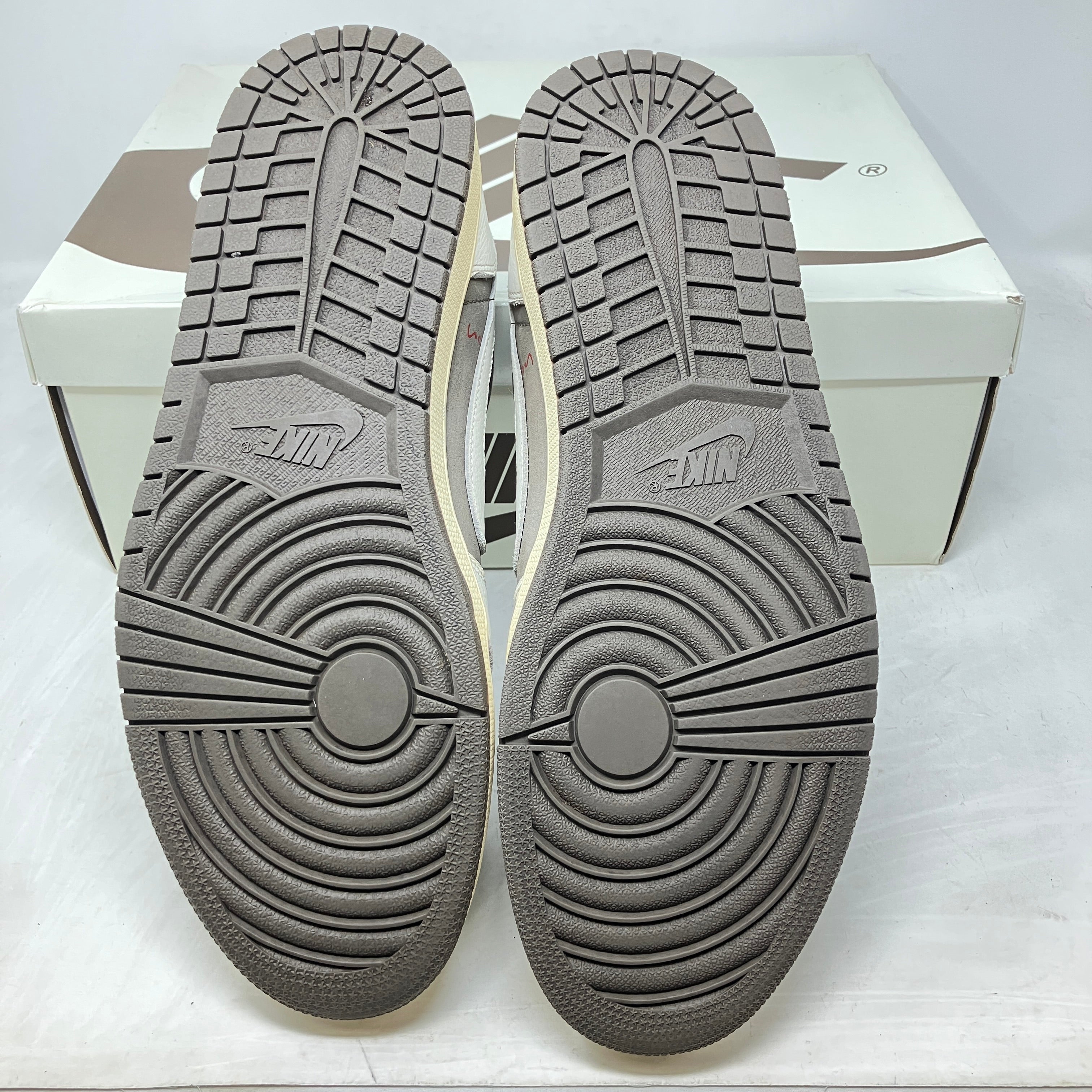 Jordan 1 Retro Low OG SP Travis Scott Reverse Mocha