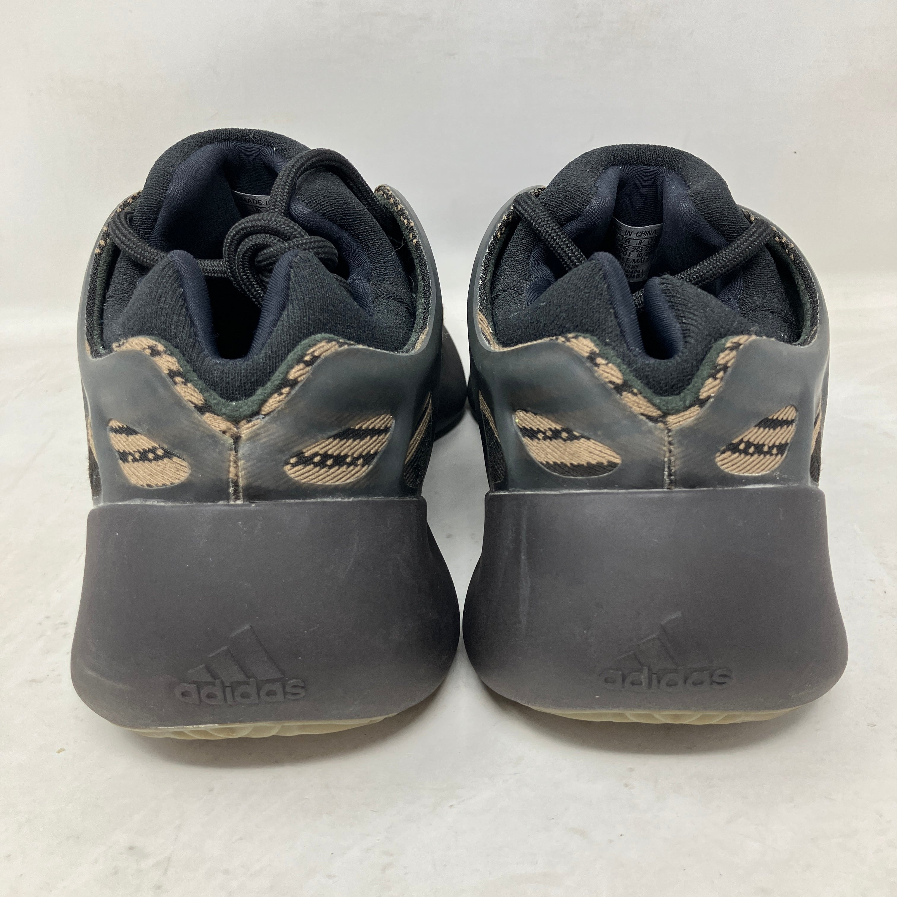 yeezy 700 v2 clay brown